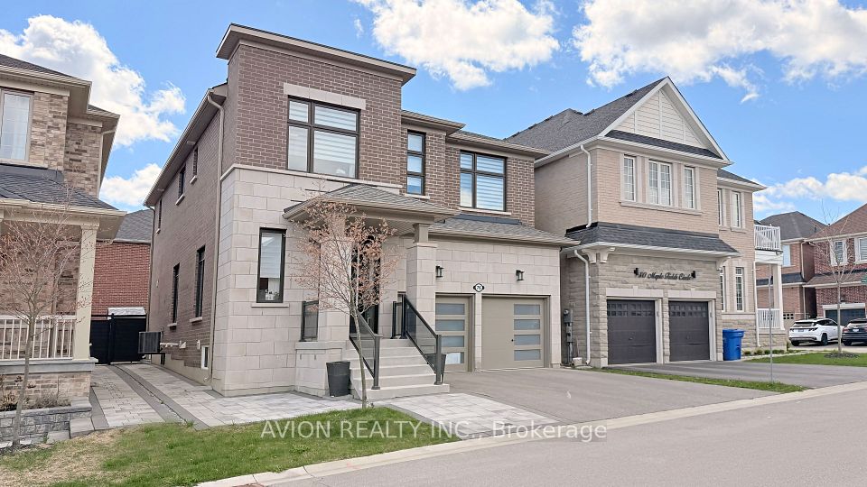 76 Maple Fields Circle, Aurora, On L4g 3x6