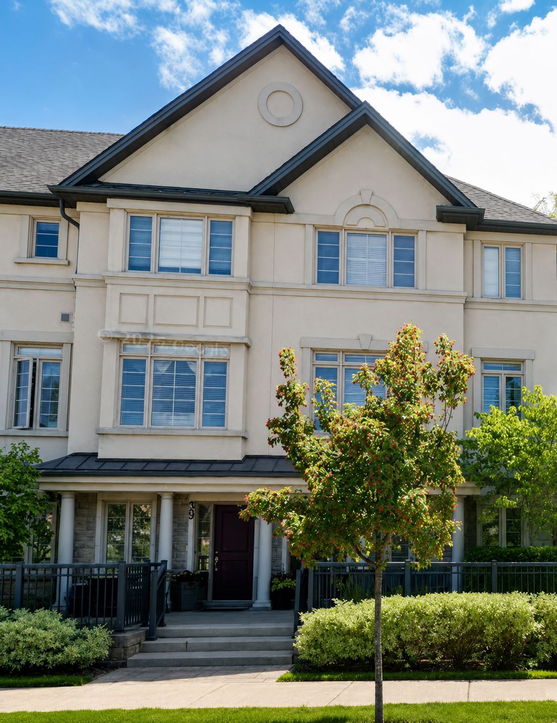 39 Beverley Glen Boulevard, Vaughan, On L4j 0g8