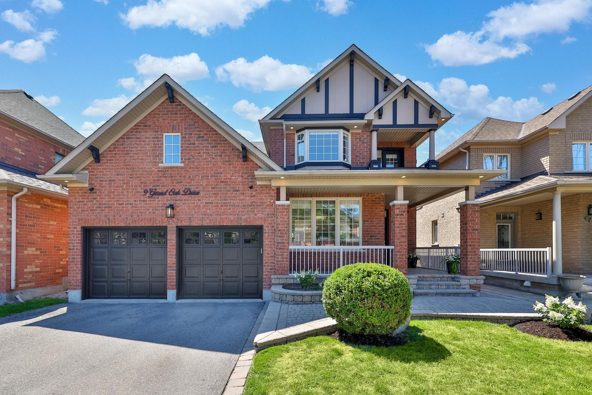 9 Grand Oak Drive, Richmond Hill, On L4e 4e8