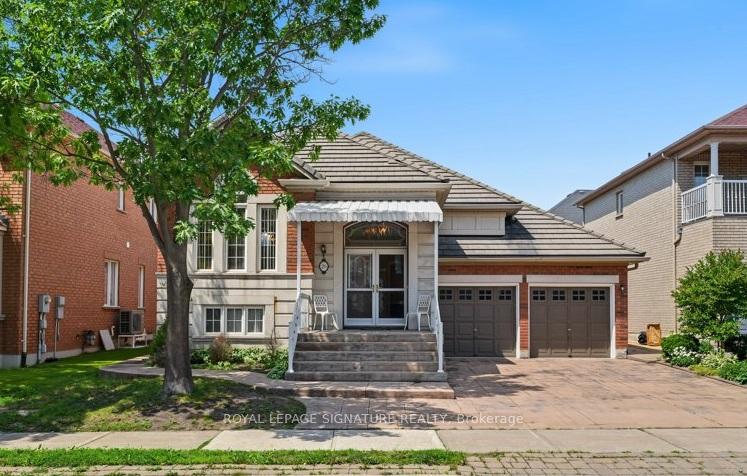 26 Saint Clare Boulevard, Vaughan, On L4h 2a2
