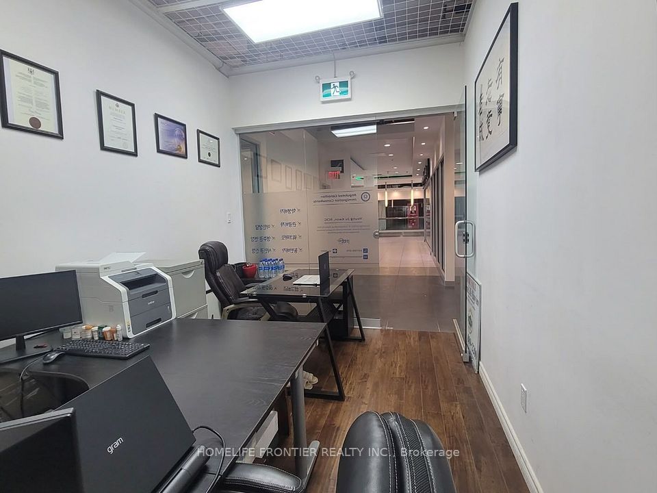 7181 Yonge Street 204, Markham, On L3t 0c7