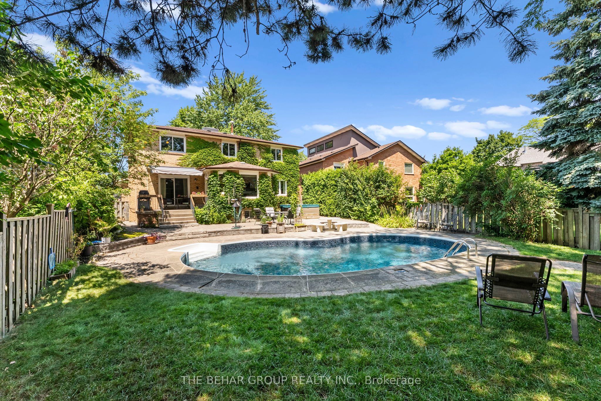 404 Easy Street, Richmond Hill, On L4c 5m6