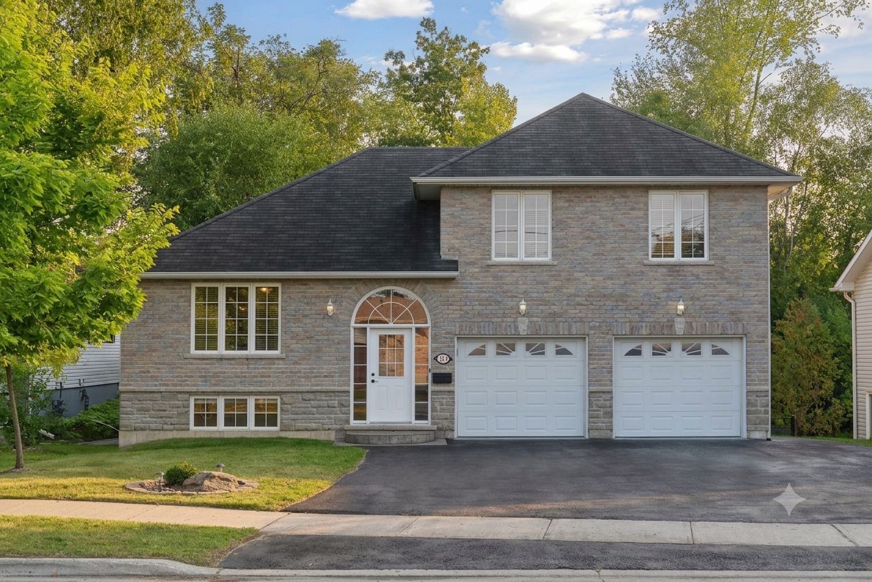 121 Riverglen Drive, Georgina, On L4p 2r3