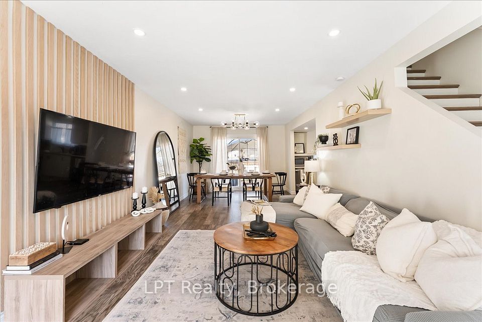 154 Beach Road, Georgina, On L4p 2l7