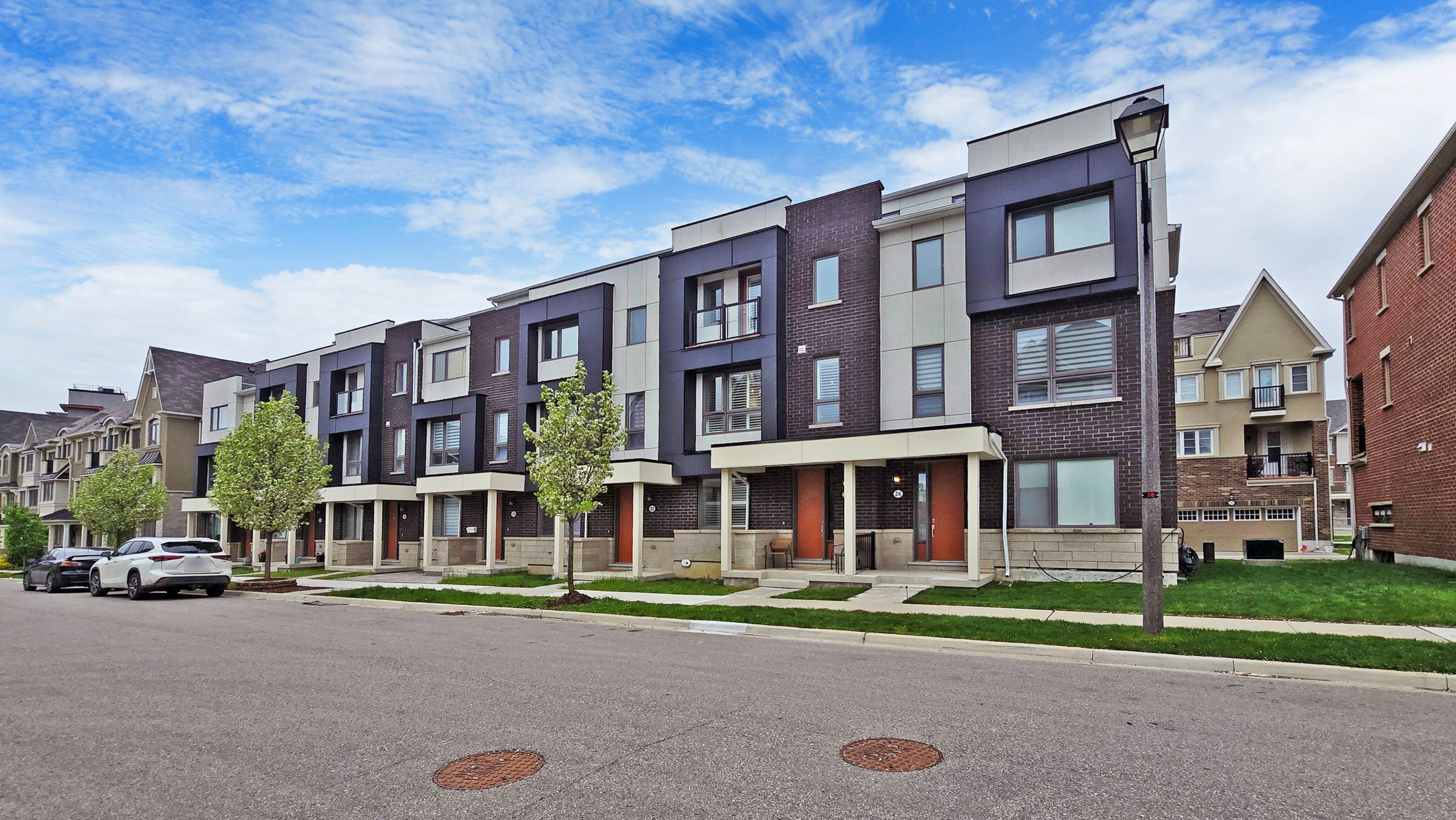 24 George Patton Avenue, Markham, On L6b 1m7