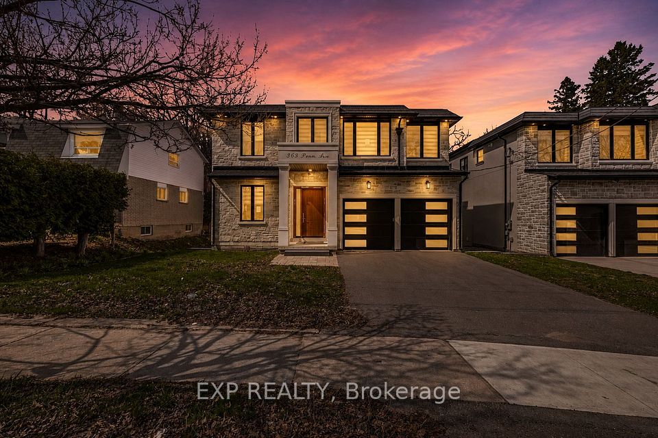 363 Penn Avenue, Newmarket, On L3y 2s7