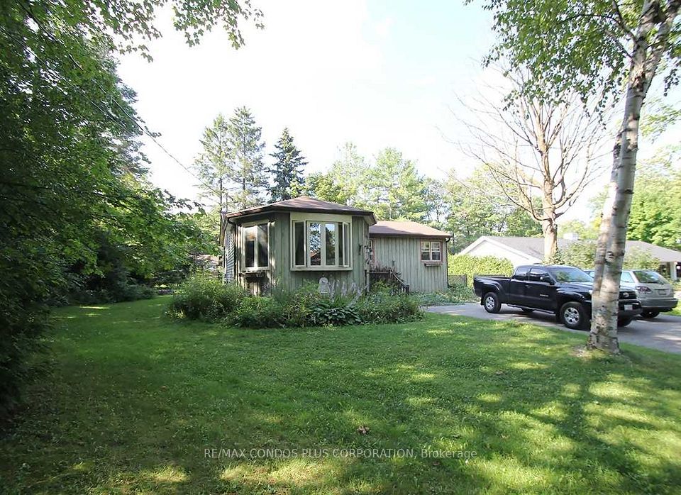 20 Southwood Crescent, Georgina, On L0e 1r0