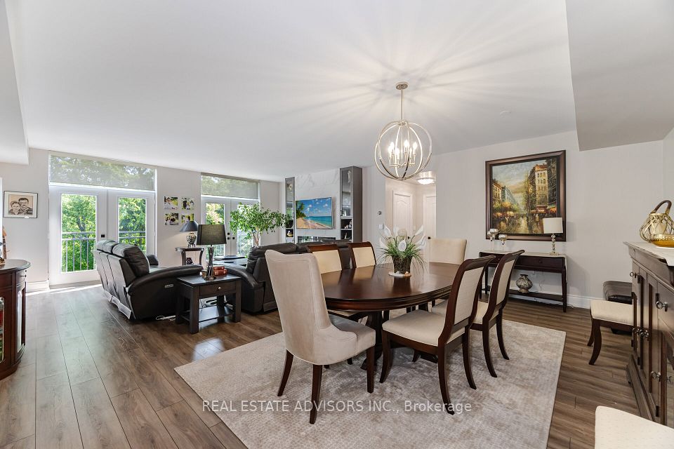 53 Woodbridge Avenue 313, Vaughan, On L4l 9k9