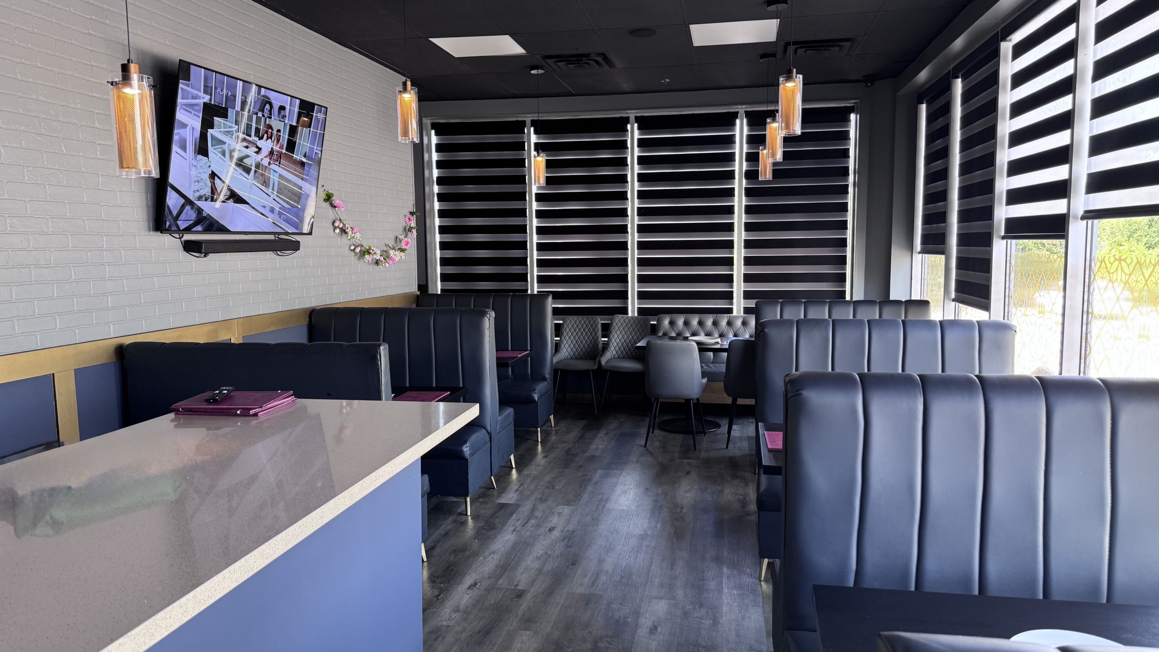 4585 Highway 7 Road W 19, Vaughan, On L4l 9t8
