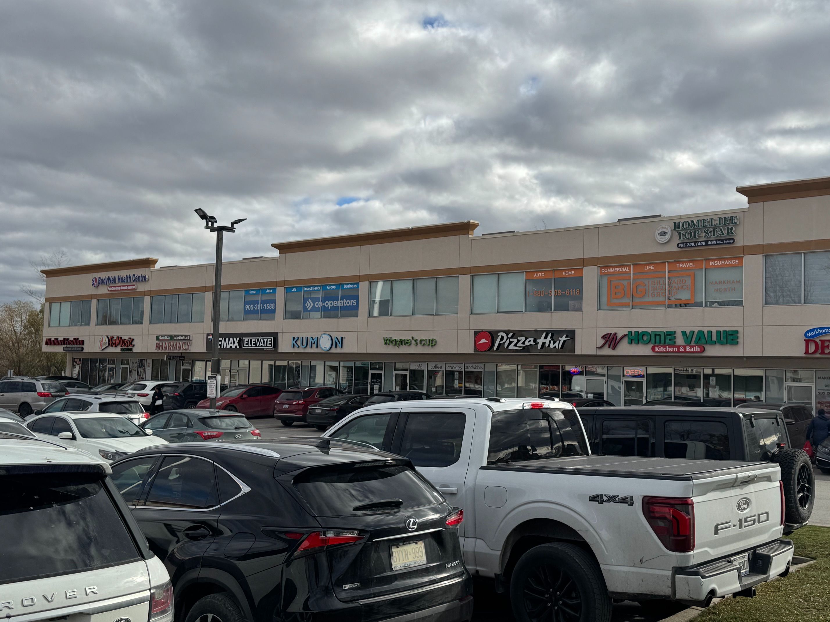 9889 Markham Road 204, Markham, On L6e 0b7