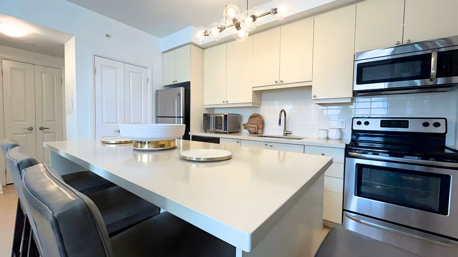 12 Woodstream Boulevard 118, Vaughan, On L4l 8c3
