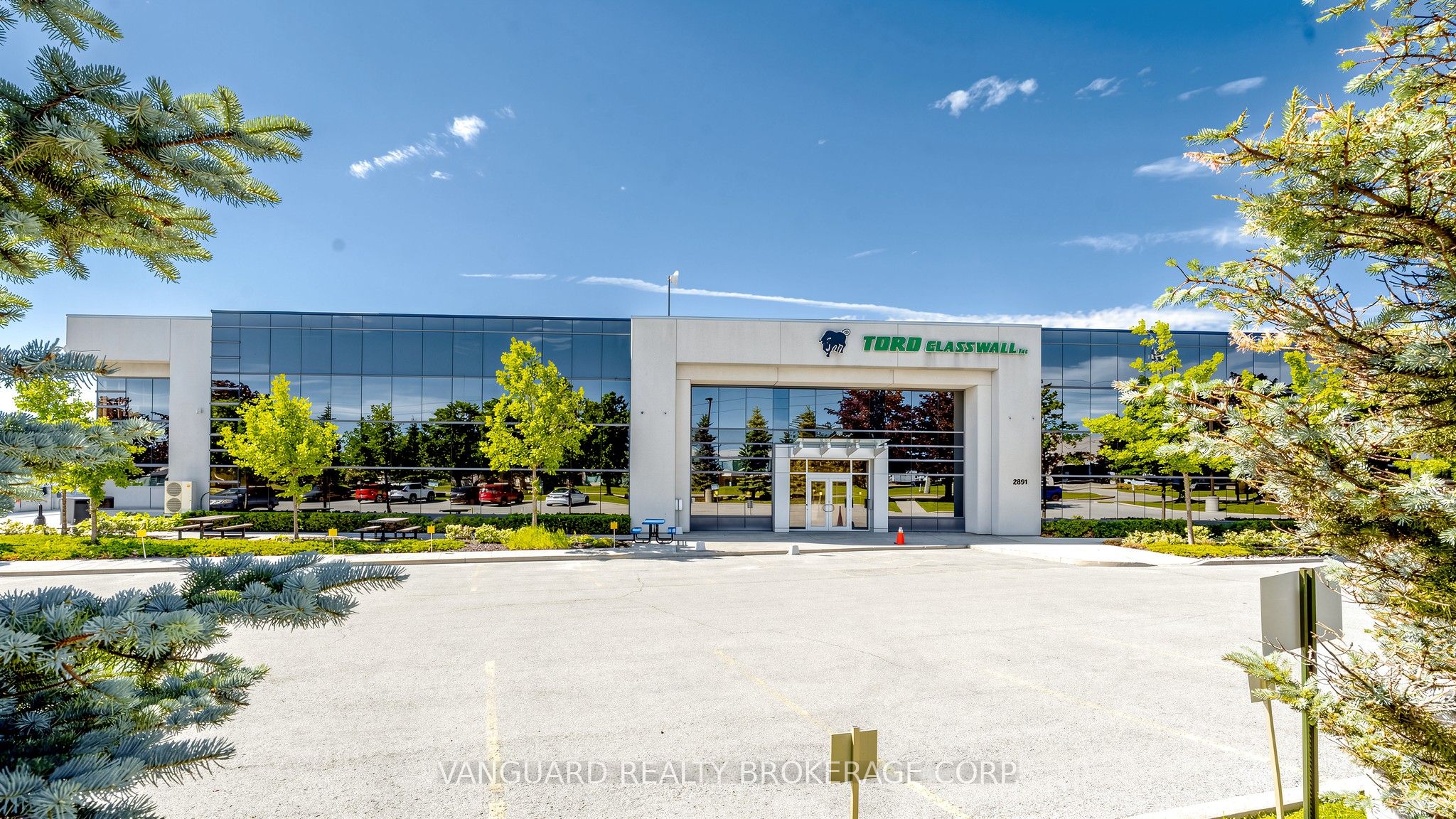 2891 Langstaff Road, Vaughan, On L4k 4w7
