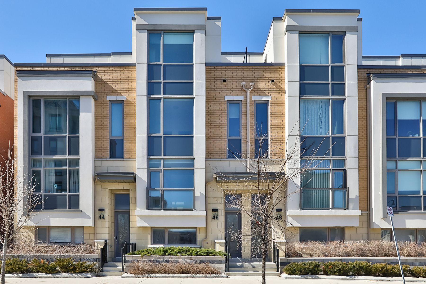 46 William Saville Street, Markham, On L3r 9s3