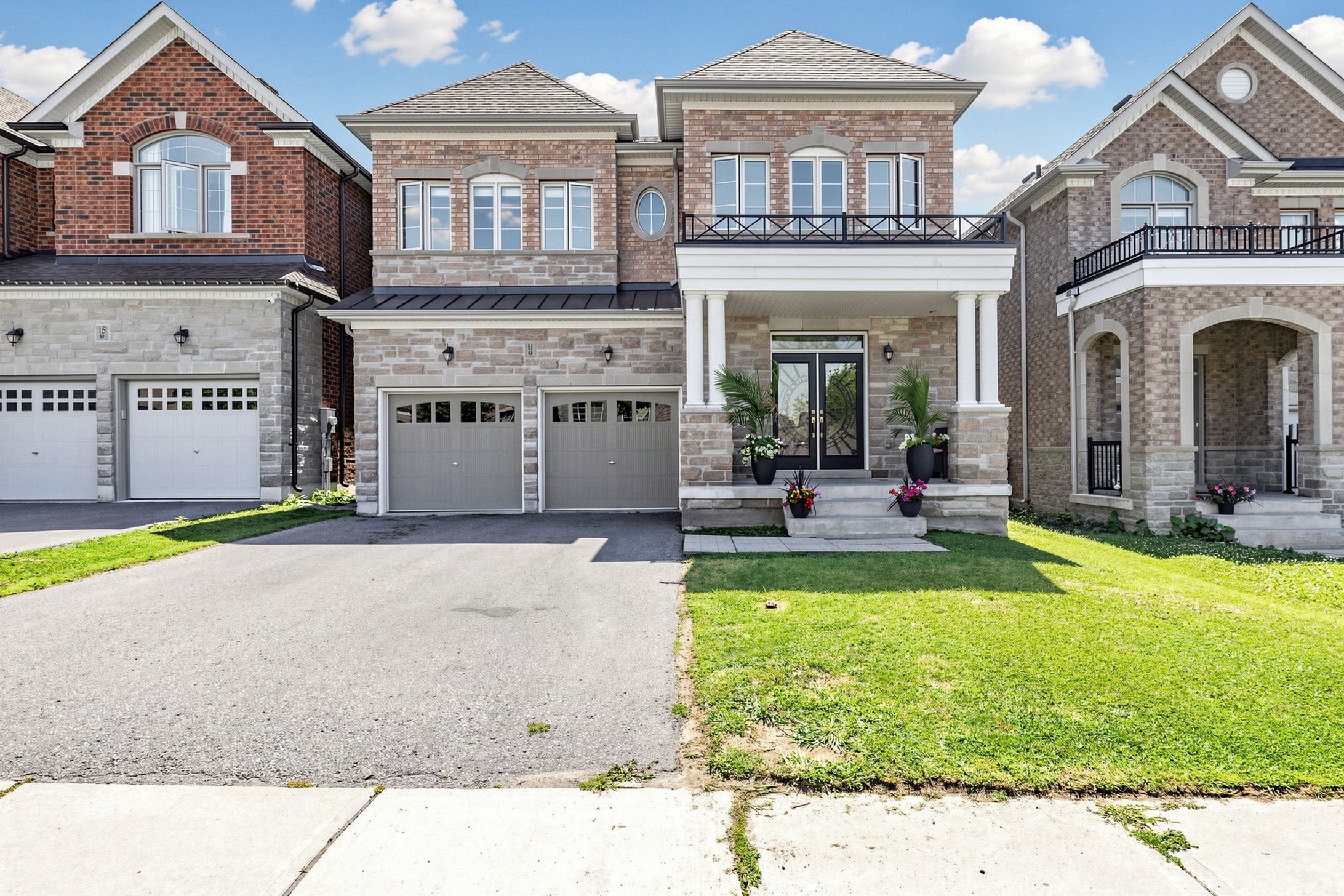 11 Robert Baldwin Boulevard, East Gwillimbury, On L9n 0r3