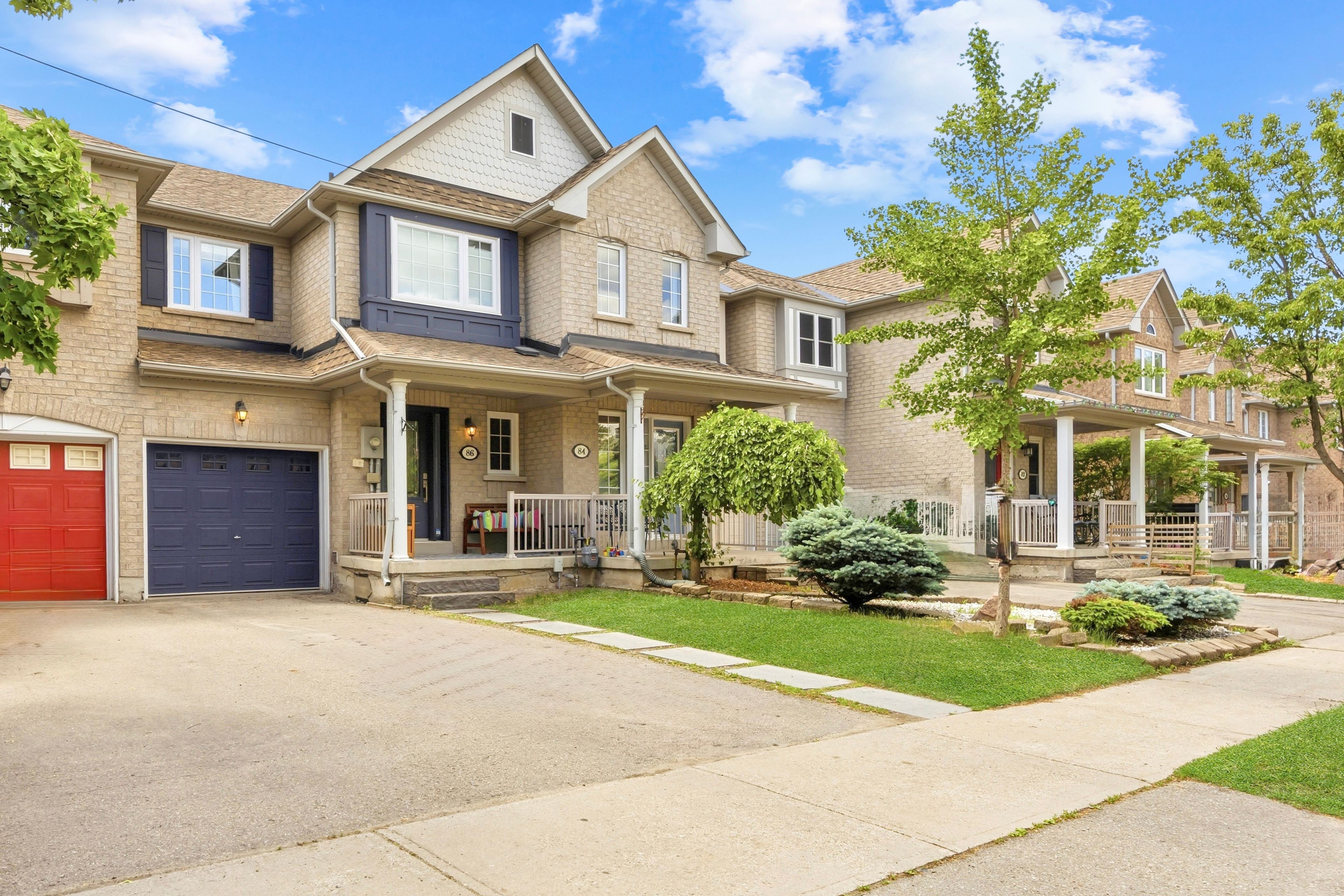 86 Coleridge Drive, Newmarket, On L3x 2t5