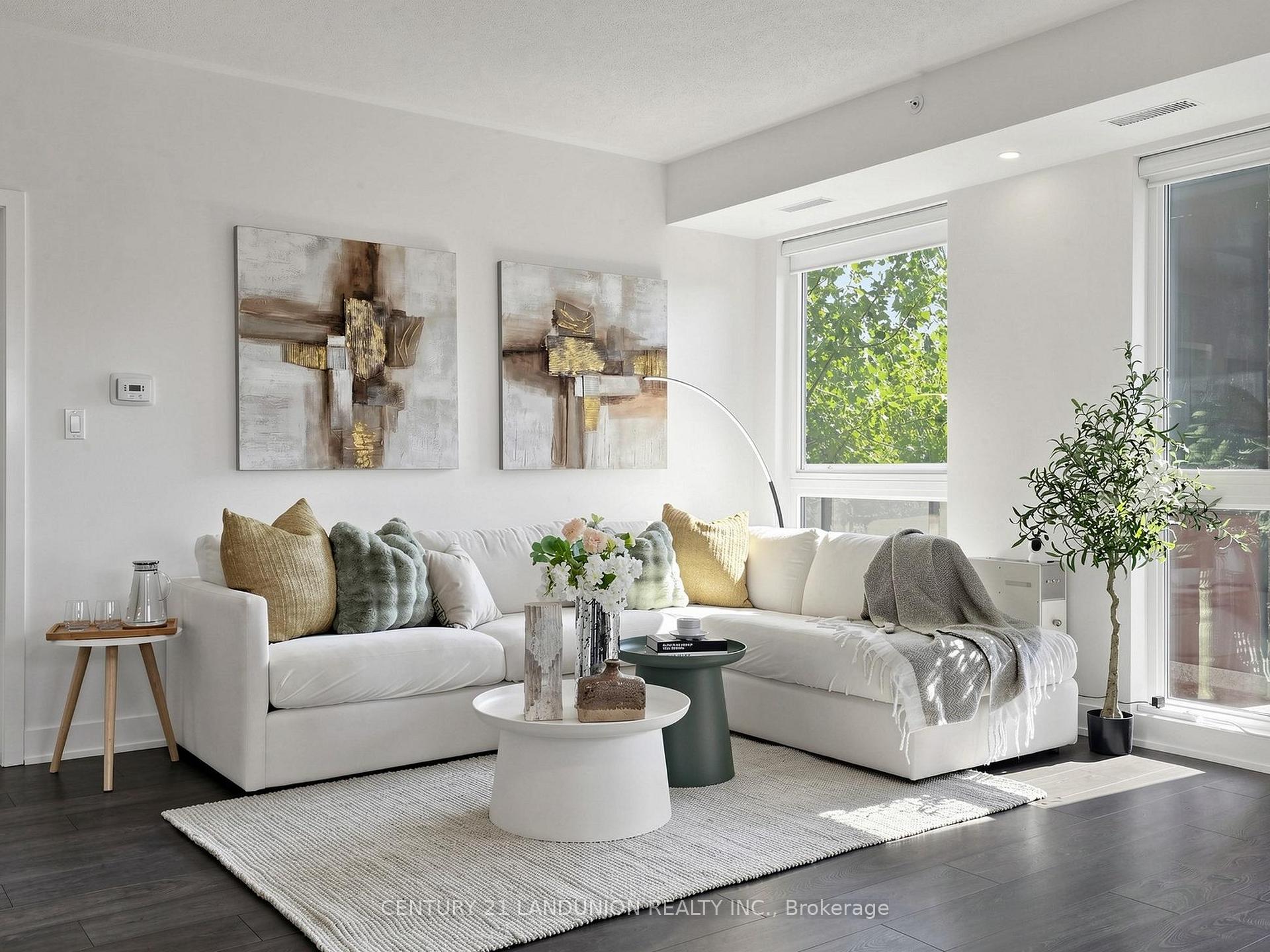 1 Climo Lane 211, Markham, On L6e 0v8