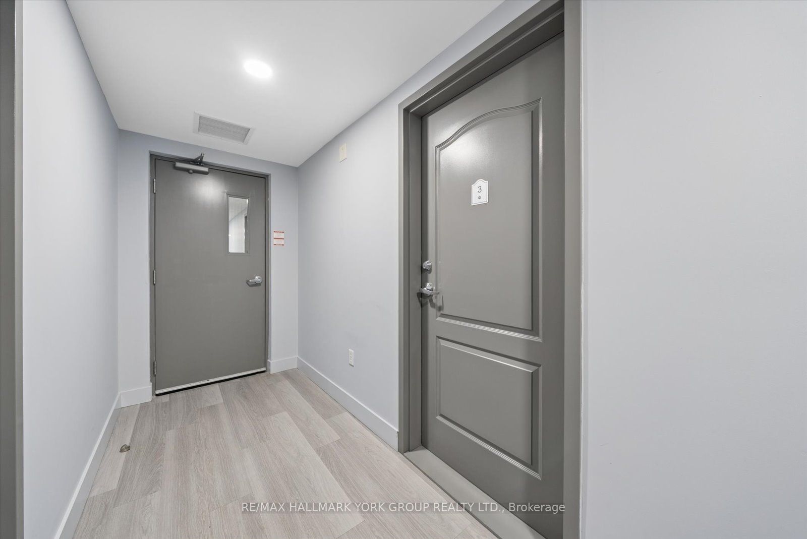 3905 Major Mackenzie Drive 203, Vaughan, On L4l 1a6