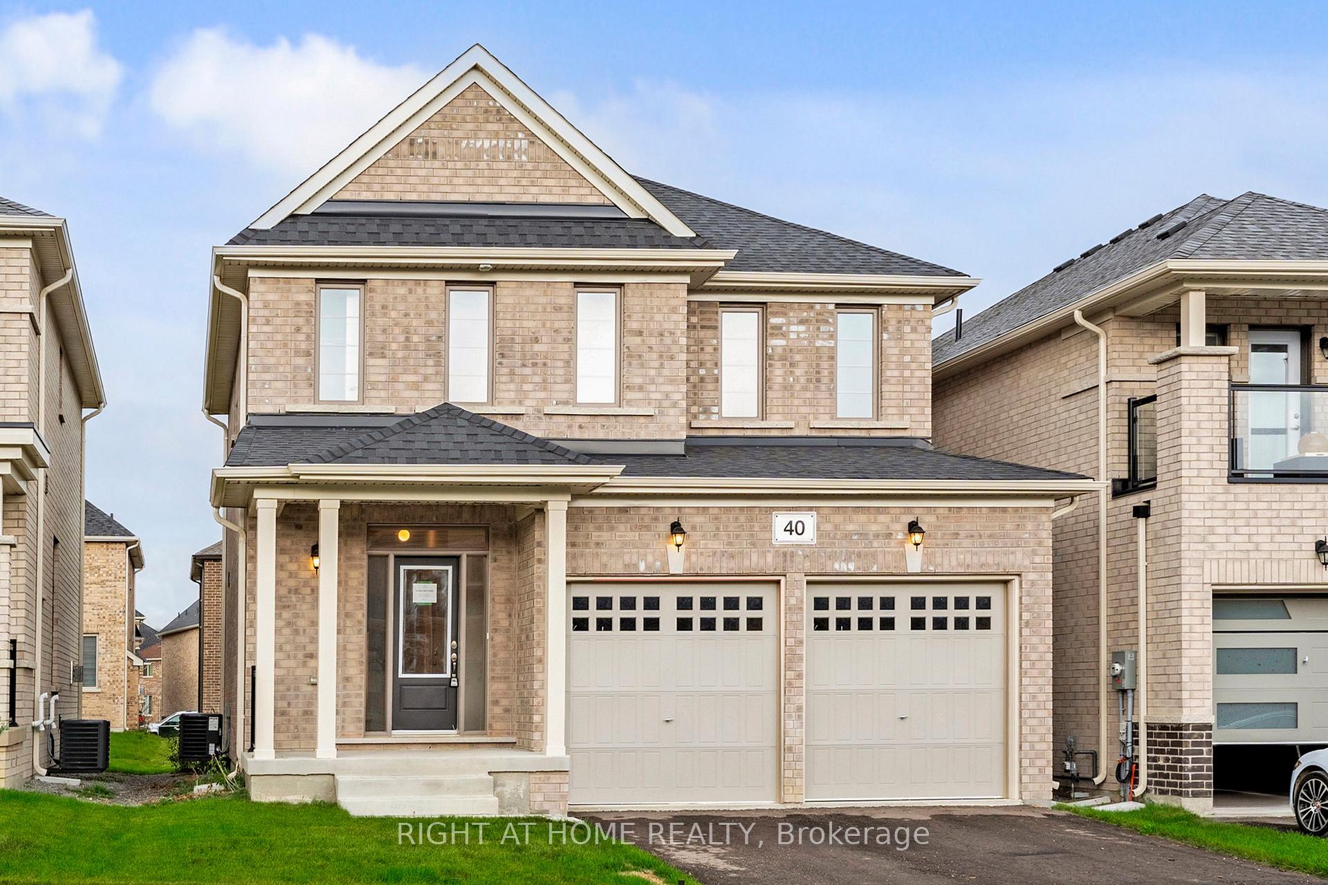 40 Ainslie Hill Crescent, Georgina, On L0e 1r0