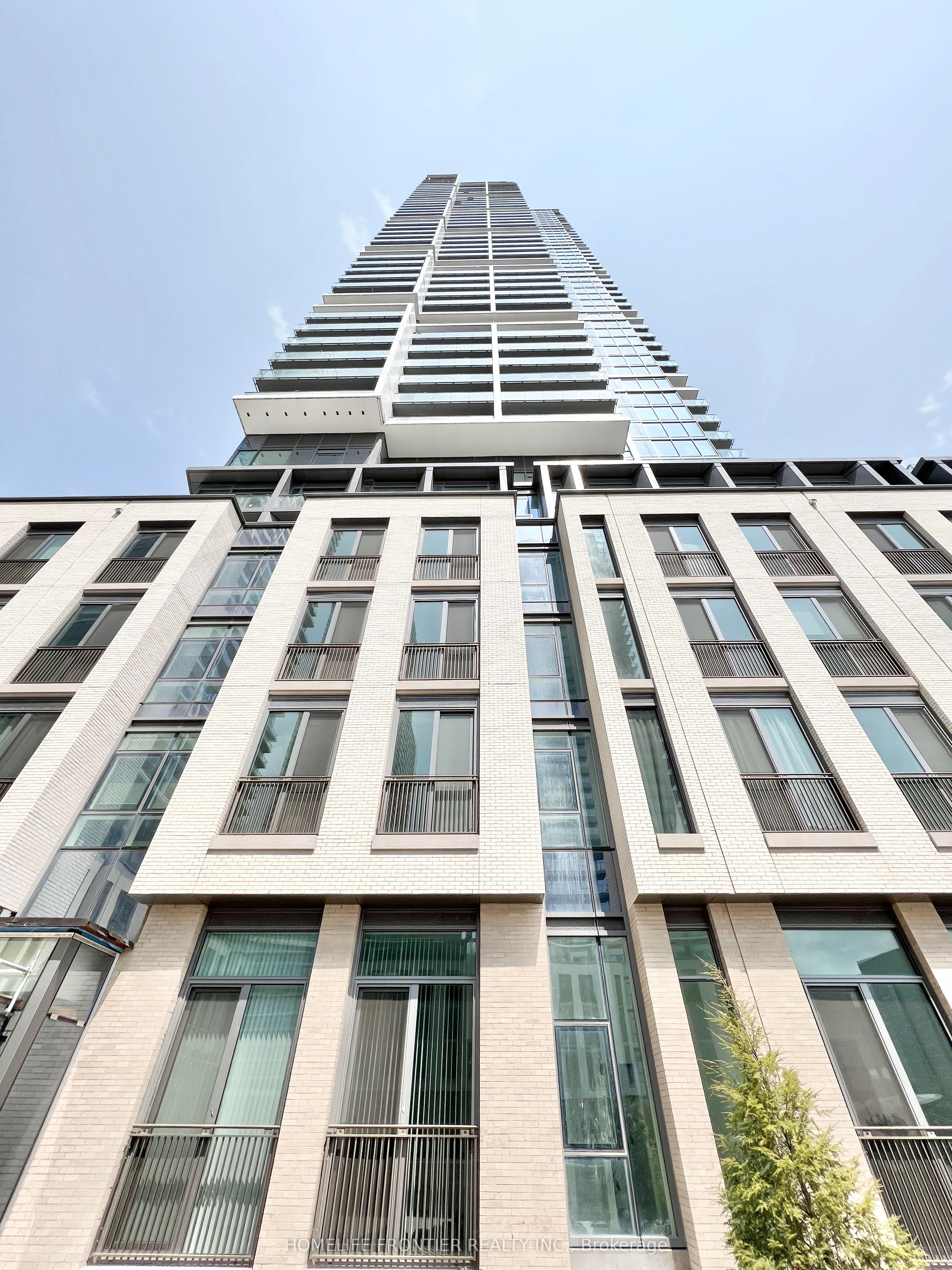 7890 Jane Street 3201, Vaughan, On L4k 0k9