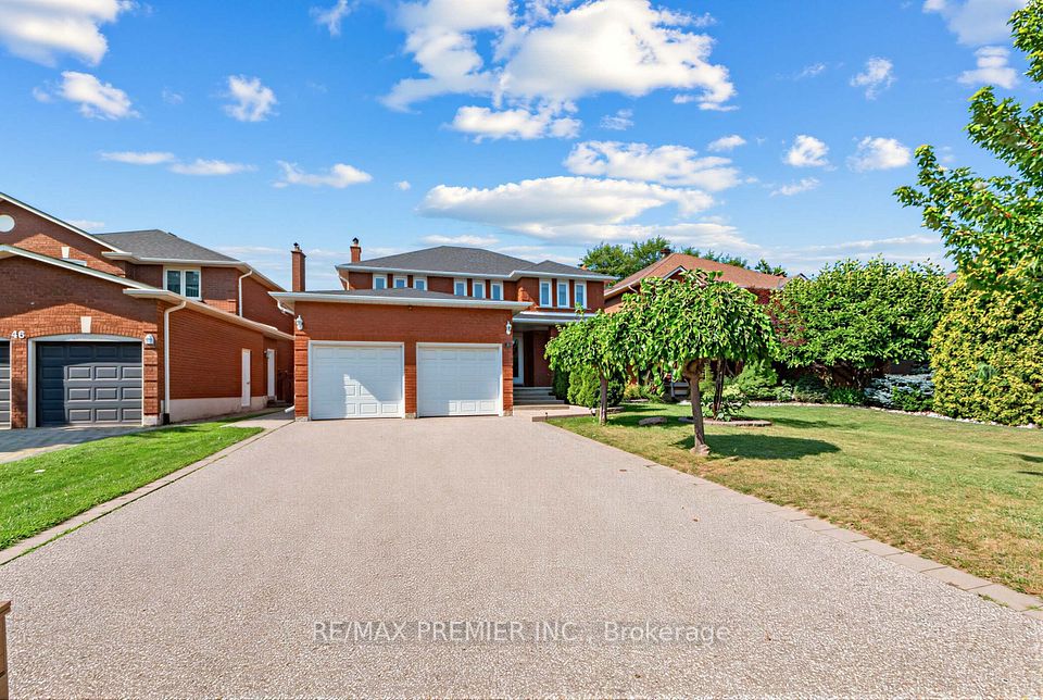 42 Burgosa Court, Vaughan, On L4l 5c3