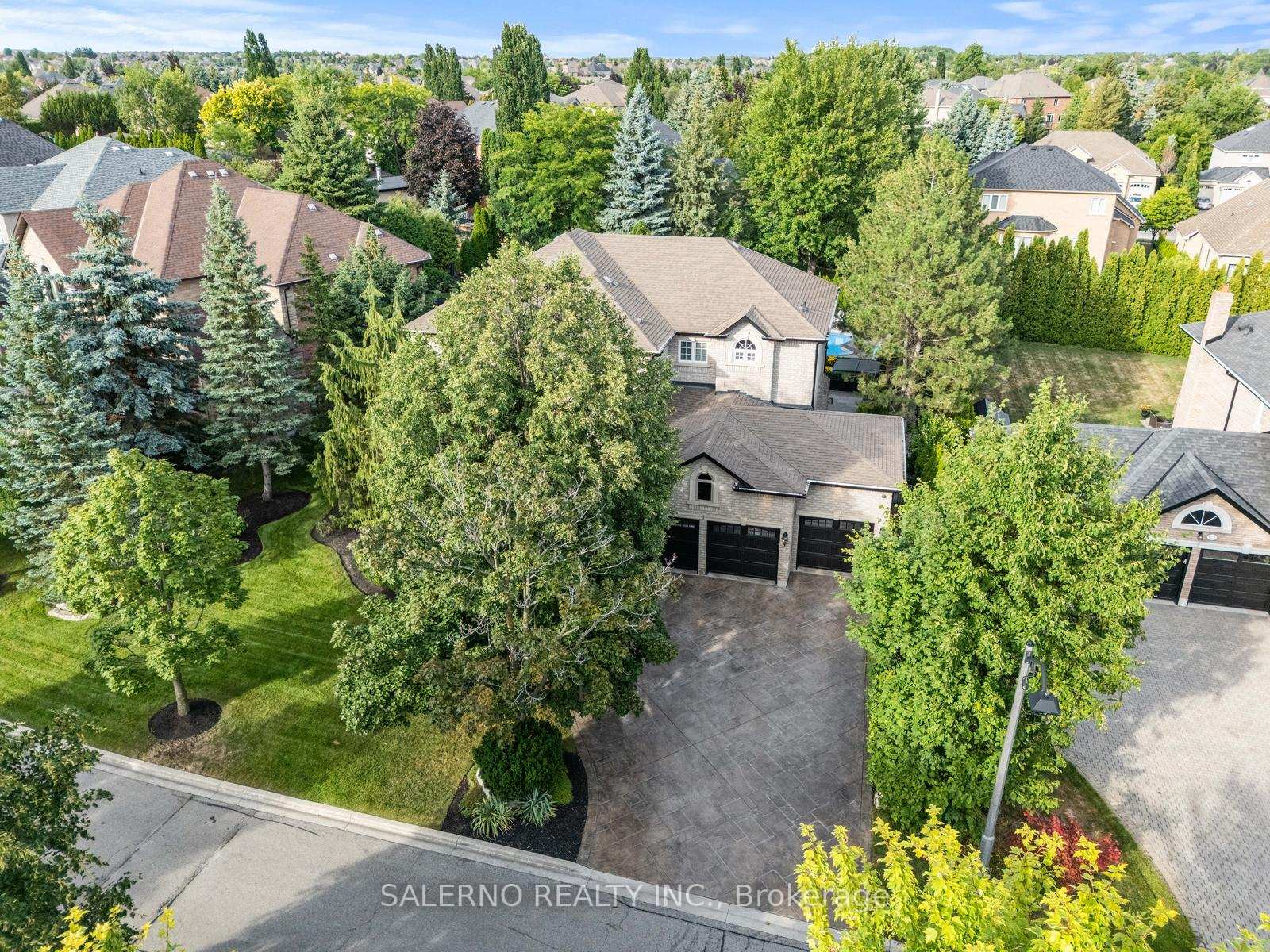 107 Deerchase Circle, Vaughan, On L4h 1b4