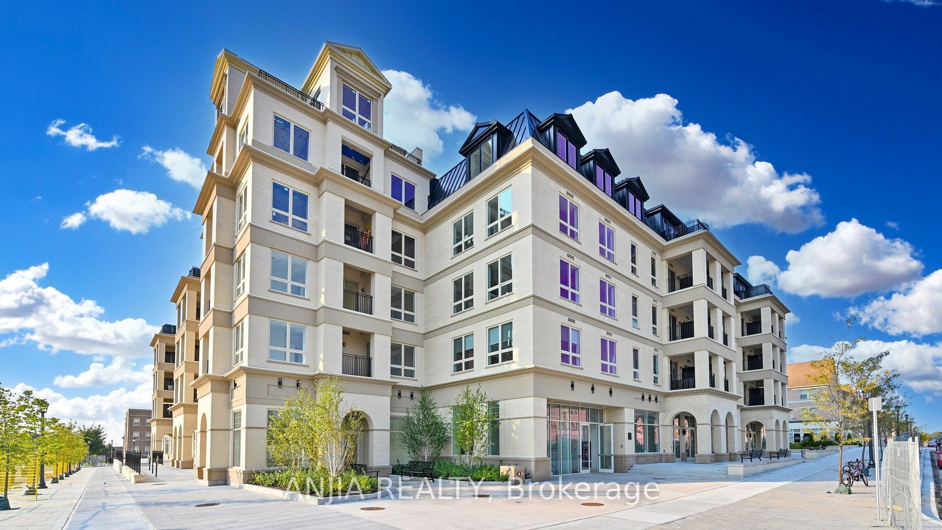 101 Cathedral High Street 303, Markham, On L6c 0p1