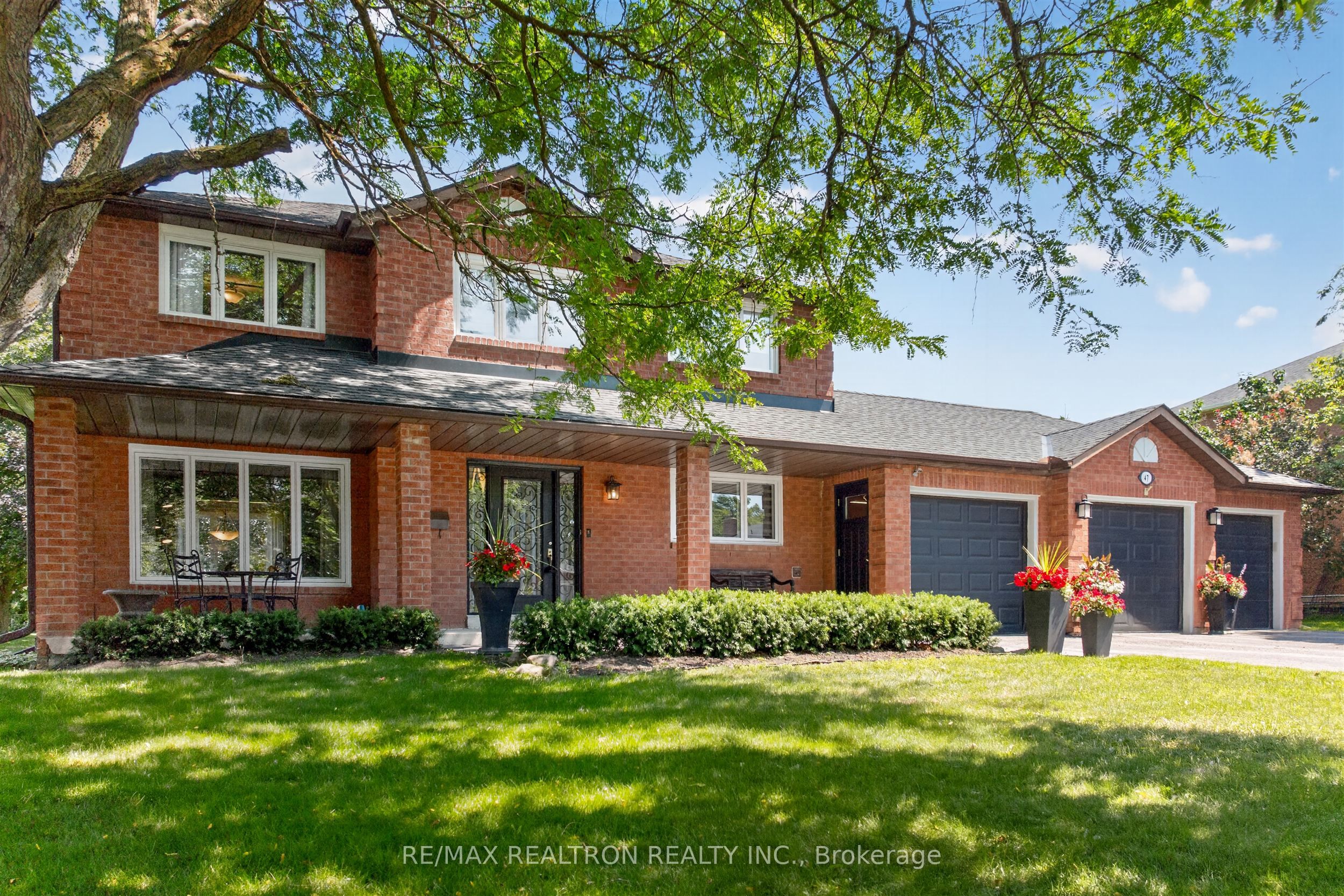 47 Maple Way, East Gwillimbury, On L0g 1v0