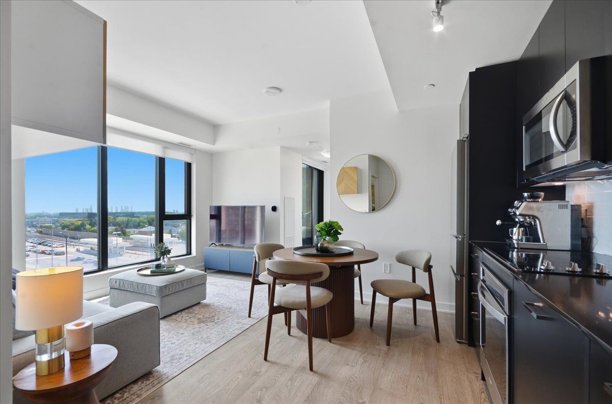120 Eagle Rock Way 304, Vaughan, On L6a 5c2