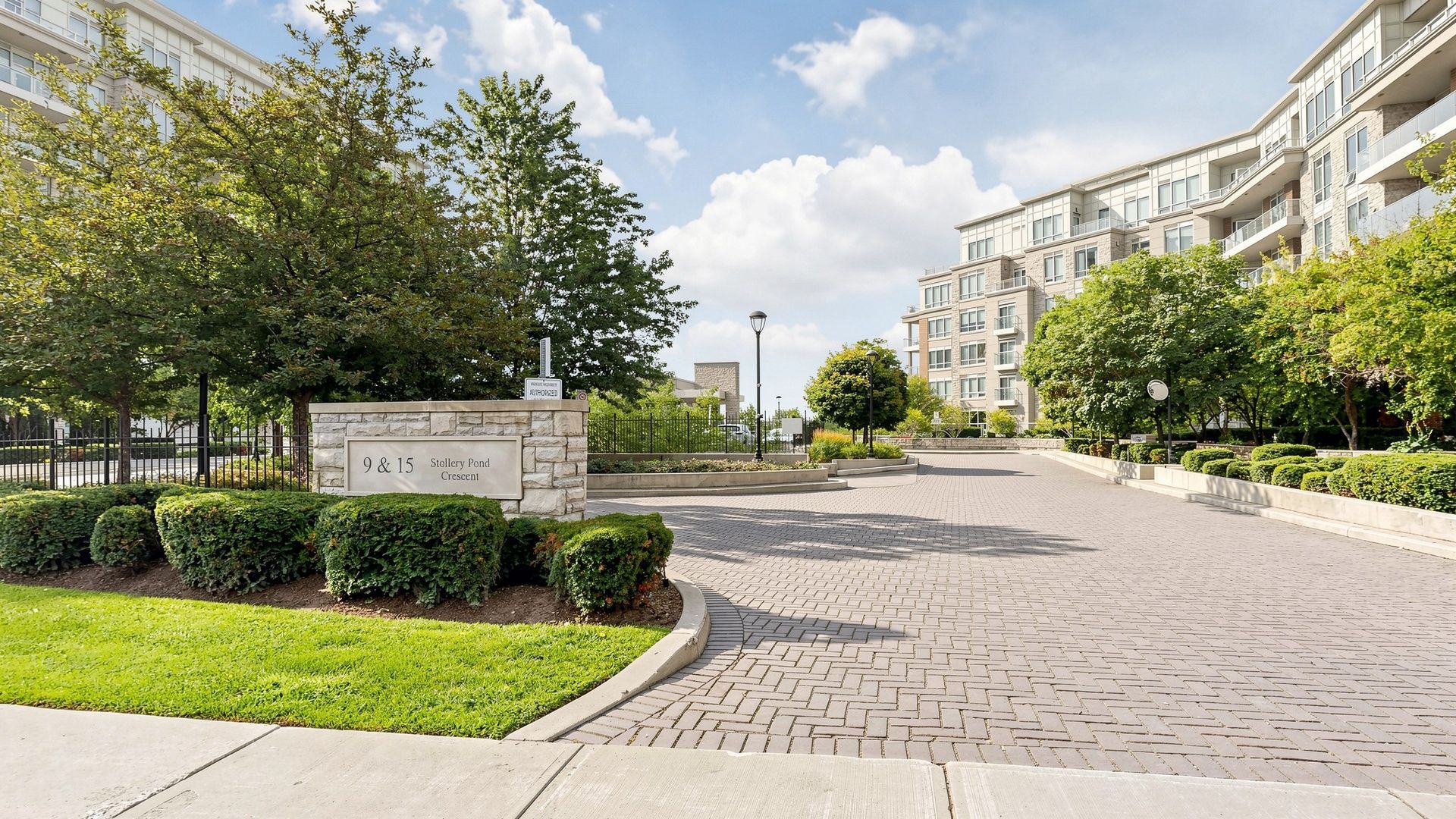 15 Stollery Pond Crescent 507, Markham, On L6c 0y4