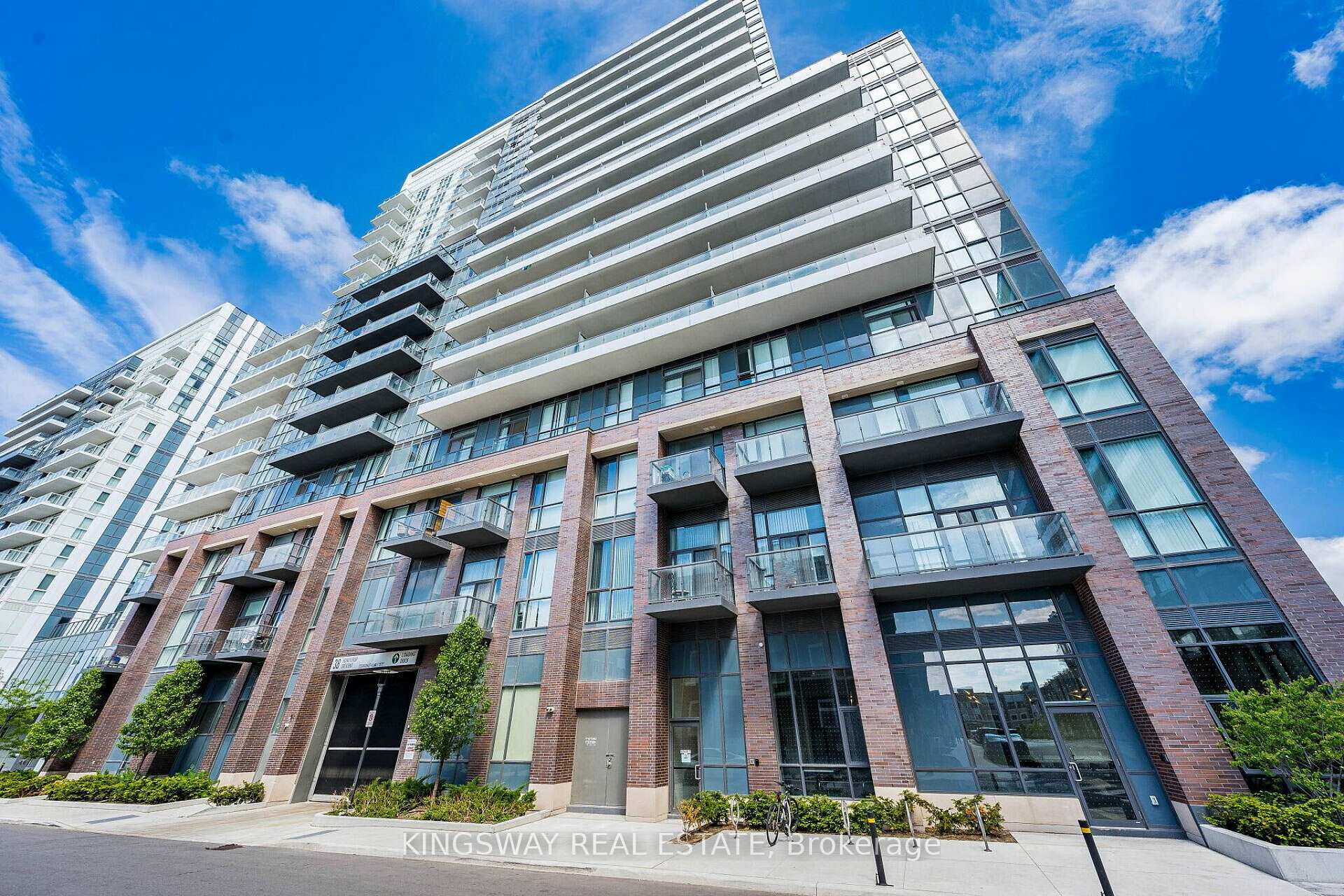 38 Honeycrisp Crescent 203, Vaughan, On L4k 0m7