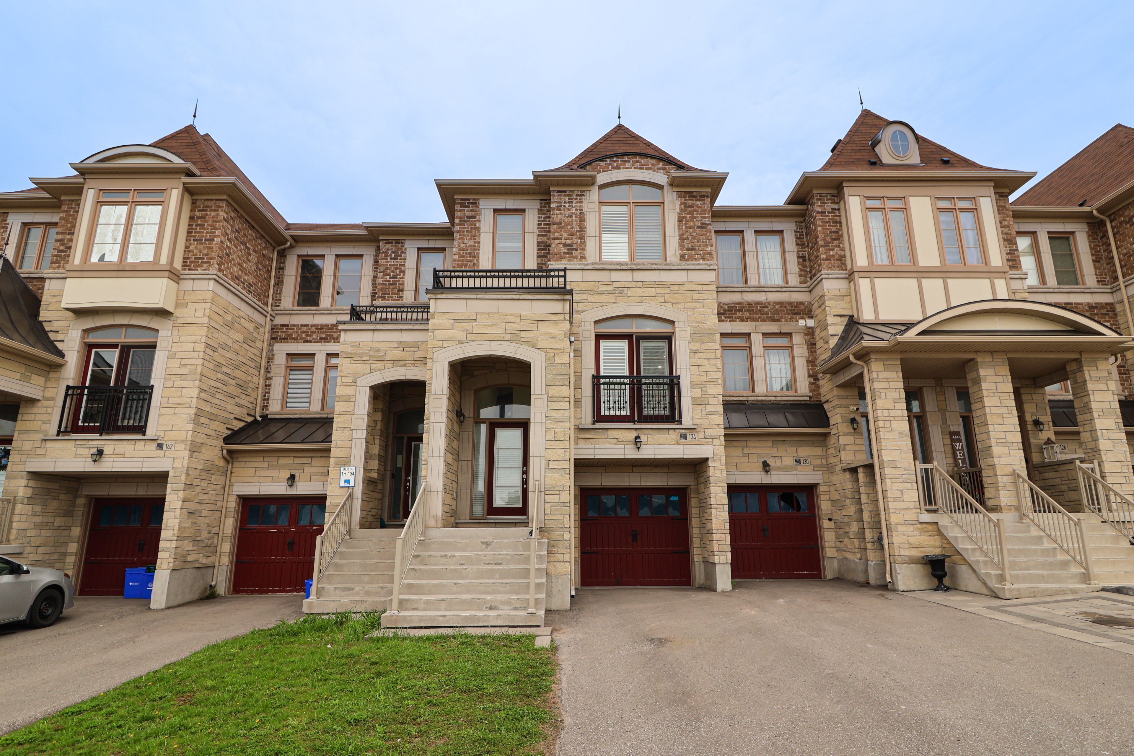 134 Dundonnell Place, Vaughan, On L4h 4r8