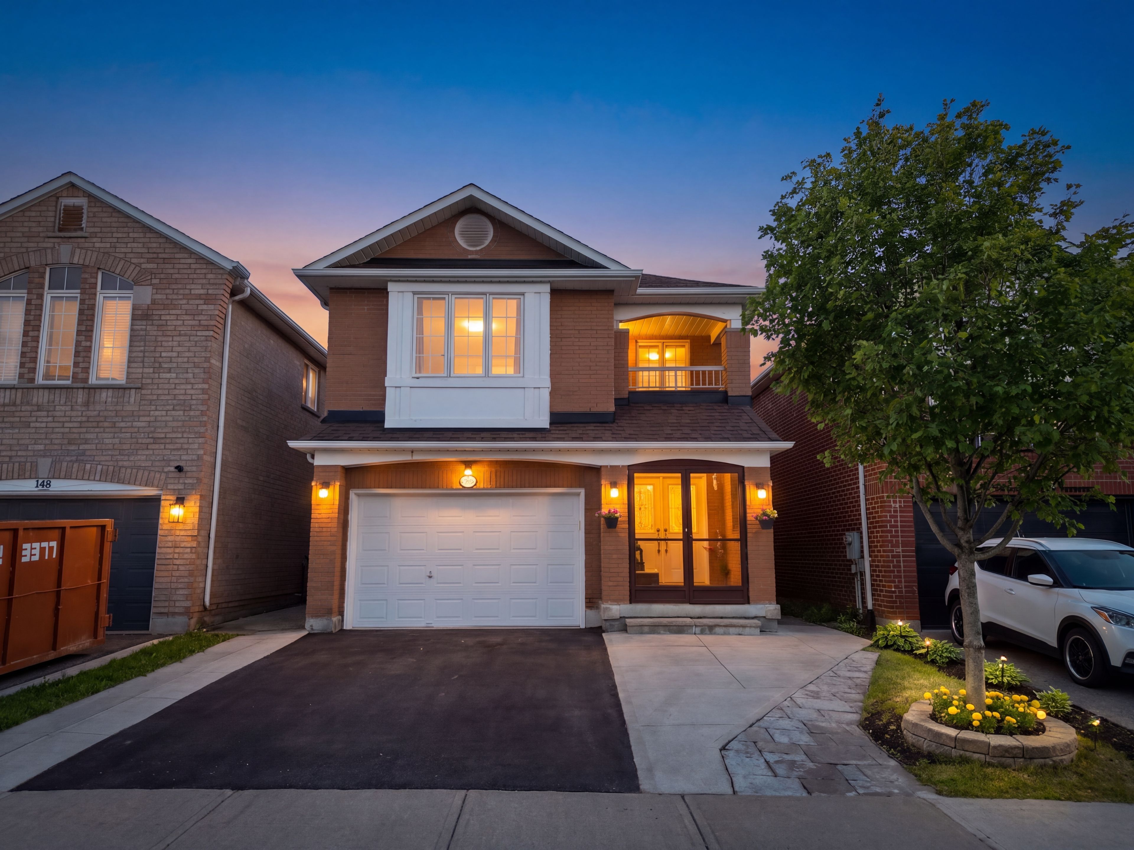 152 Monteith Crescent, Vaughan, On L6a 3m8