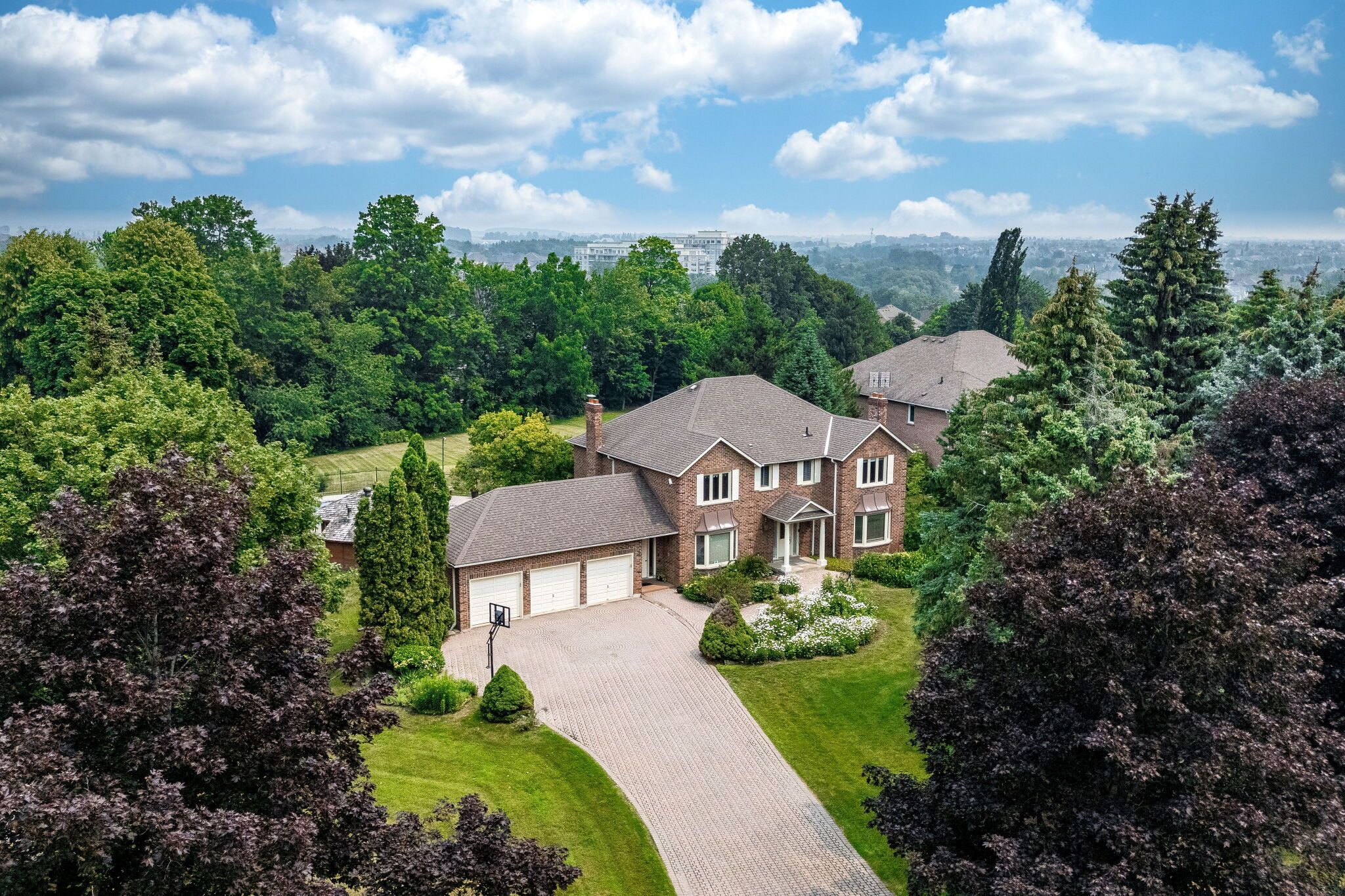 9 Glenridge Drive, Markham, On L6c 1a2