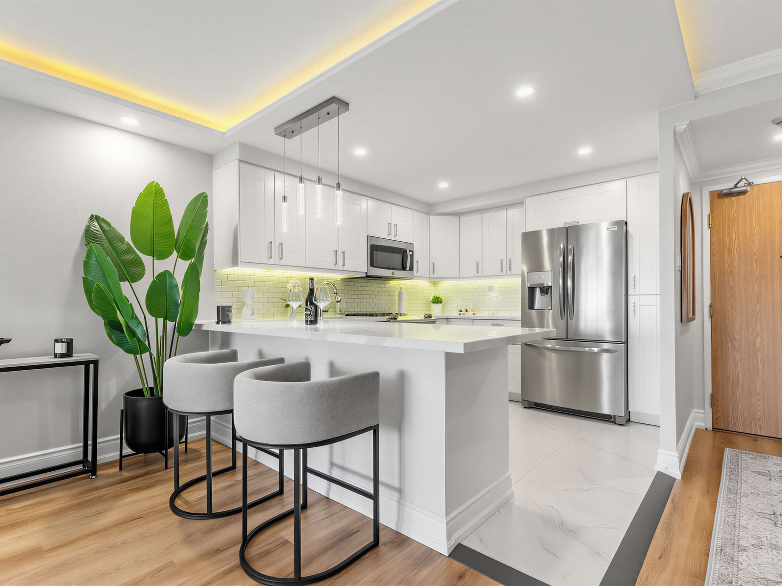 7601 Bathurst Street 710, Vaughan, On L4j 4h5