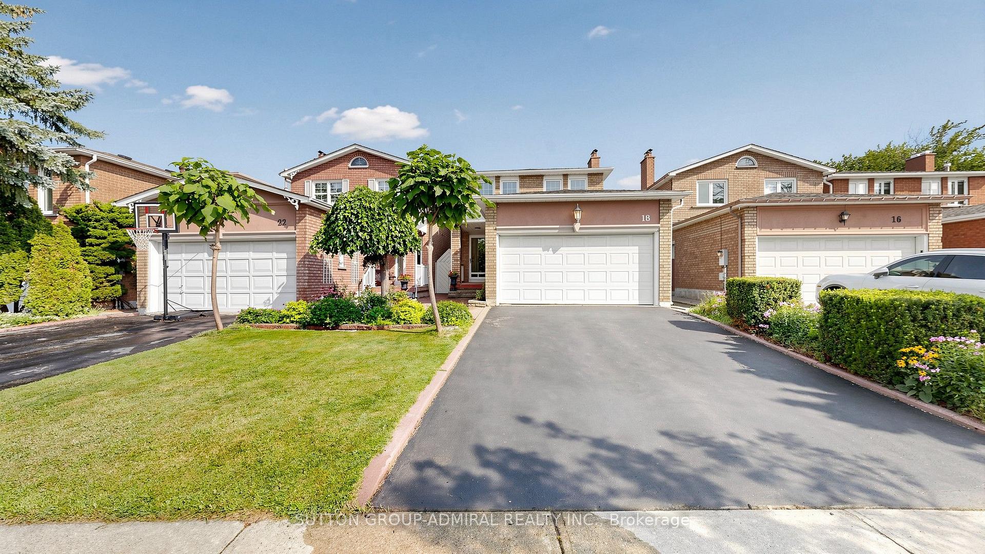 18 Richbell Street, Vaughan, On L4j 5w4