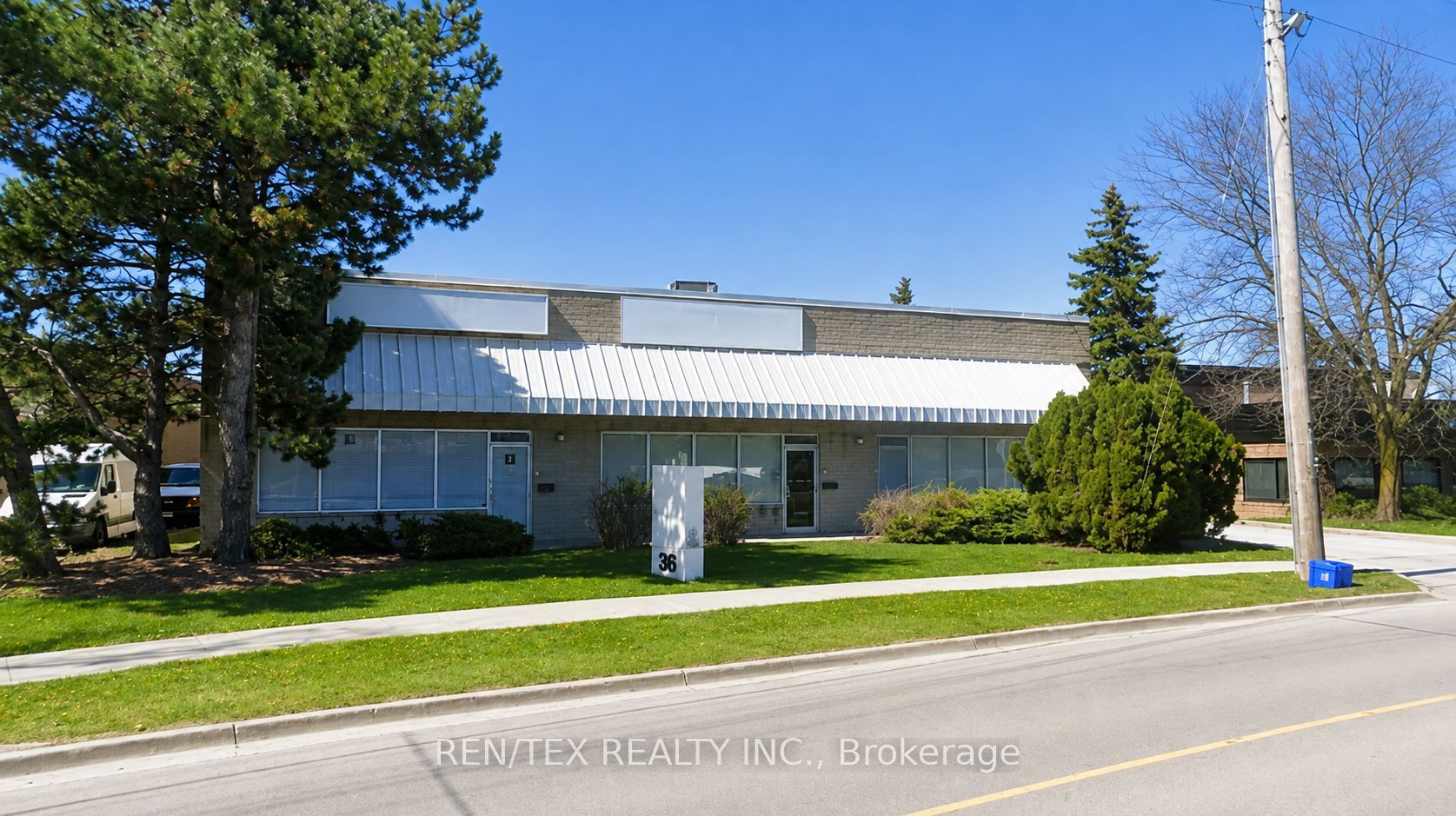 36 Industrial Parkway S 3, Aurora, On L4g 3w2
