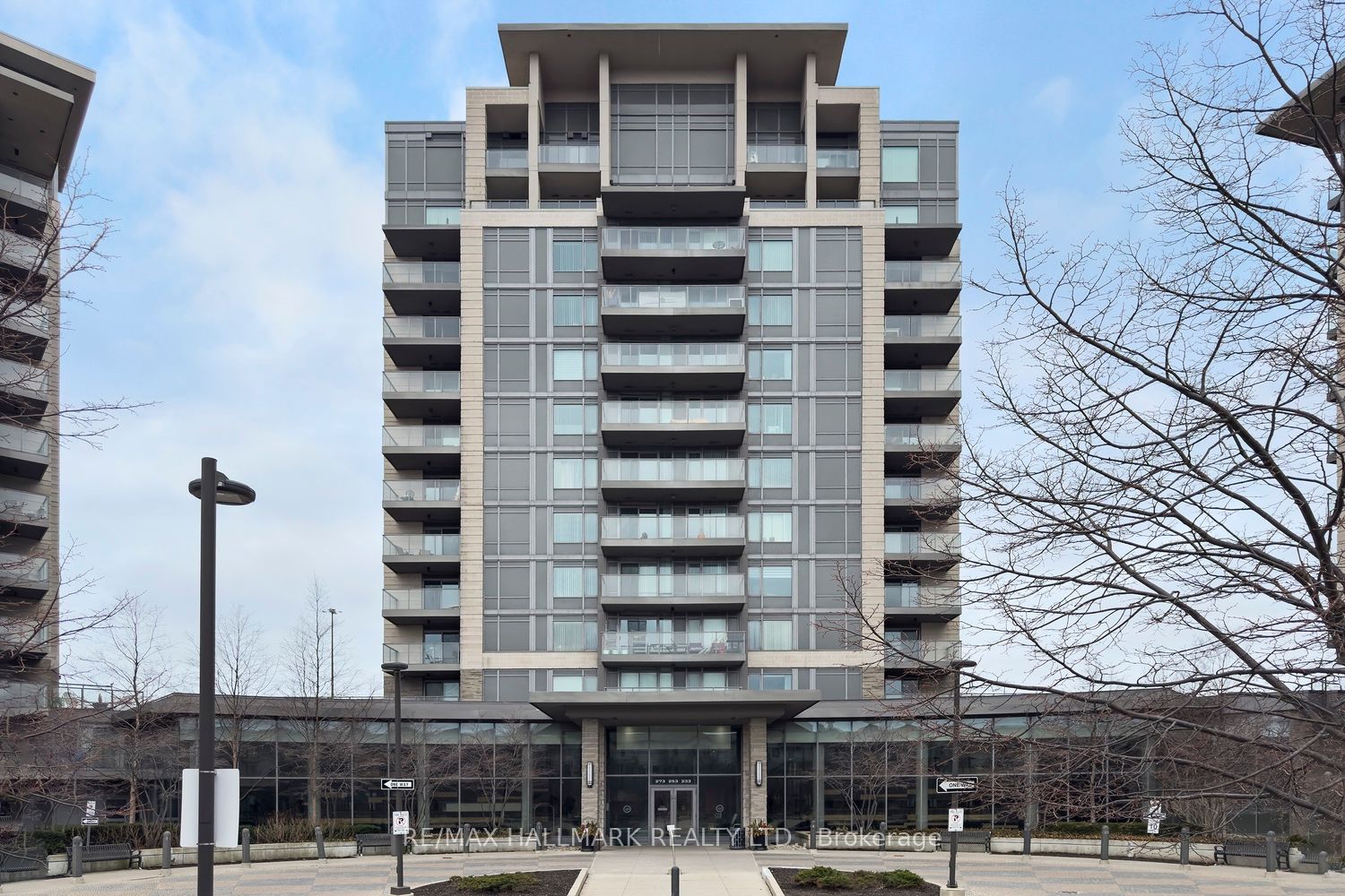 253 South Park Road 308, Markham, On L3t 0b4