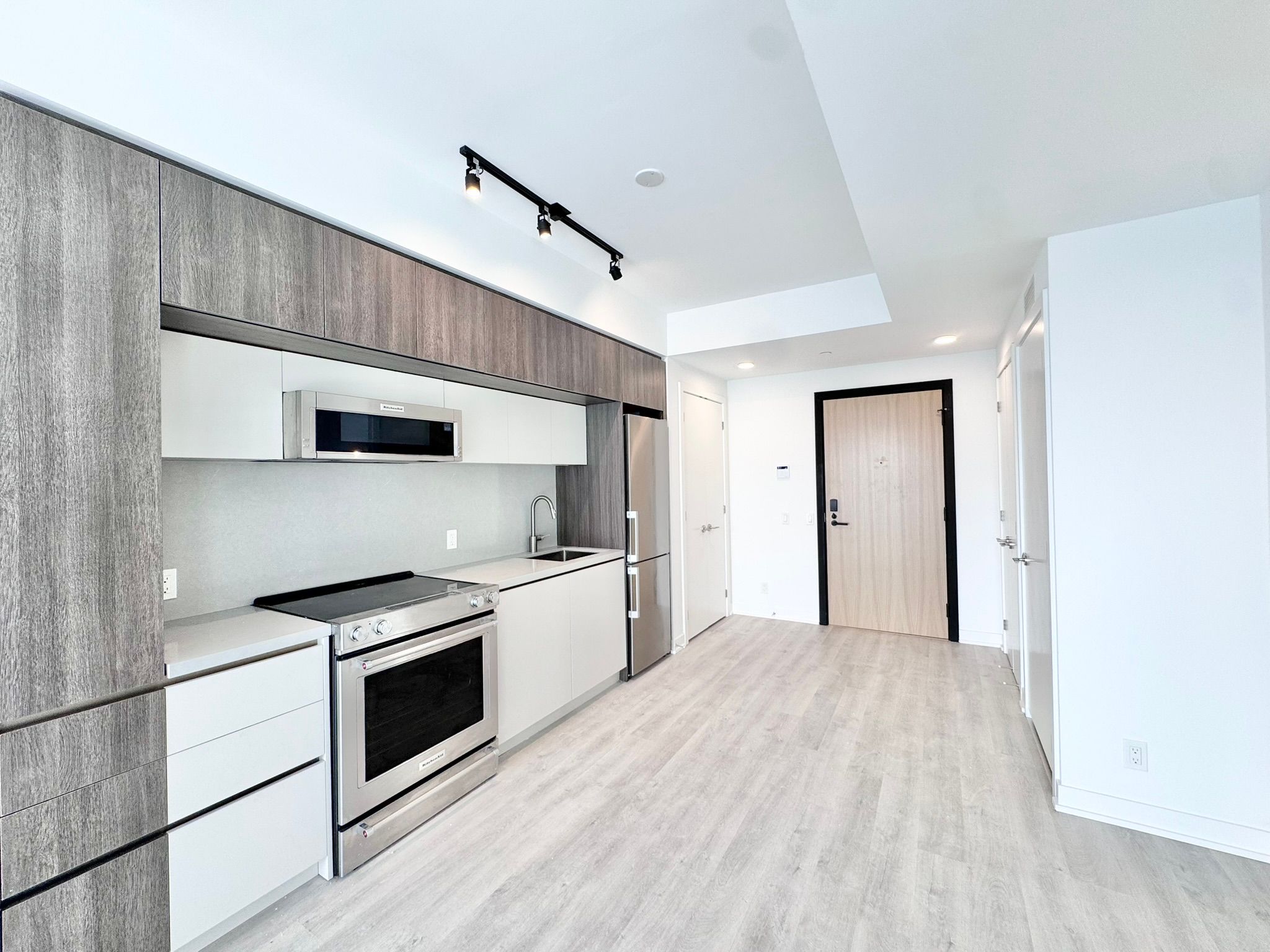 185 Millway Avenue W905, Vaughan, On L4k 0l2