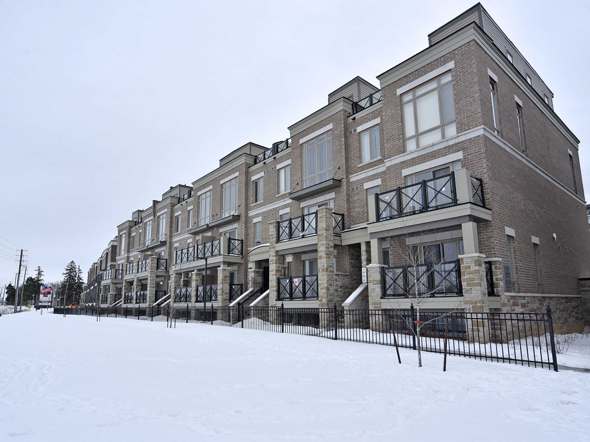 30 Dunsheath Way 506, Markham, On L6b 1n3