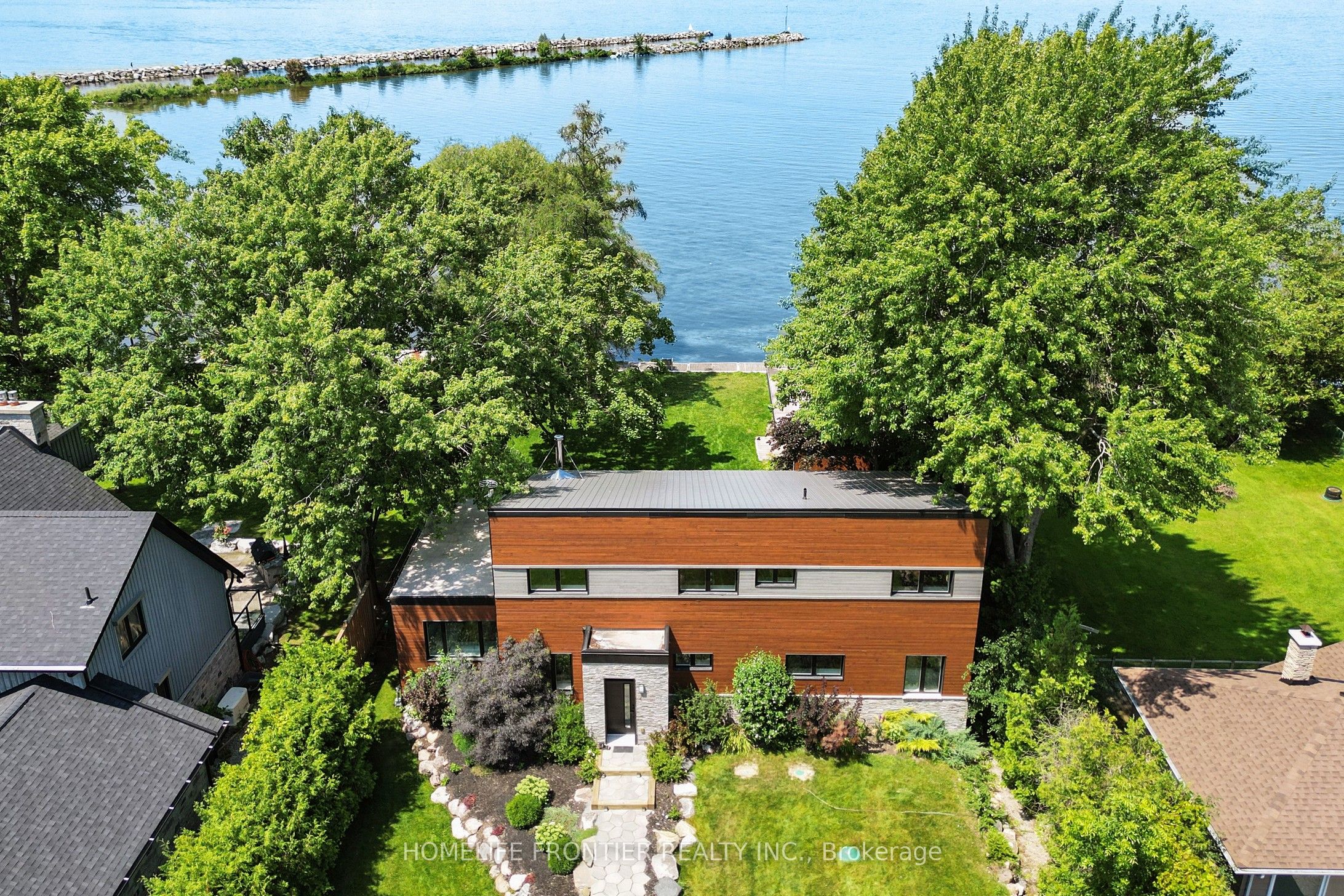 44 Irving Drive, Georgina, On L0e 1n0