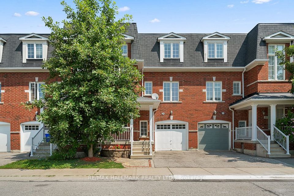 15 Old Colony Road 24, Richmond Hill, On L4e 4l5