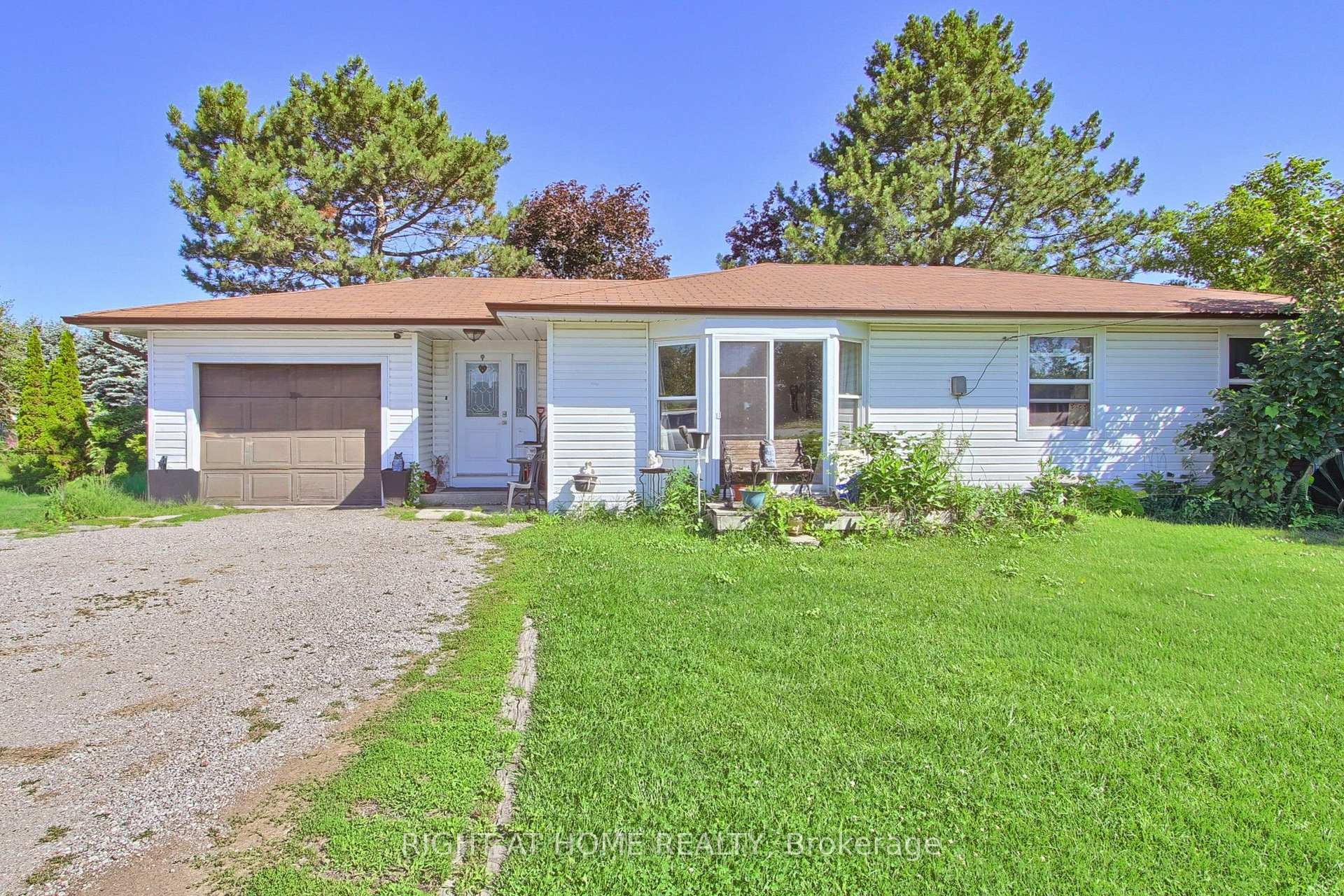 1384 Graham Side Road, King, On L3y 4v9