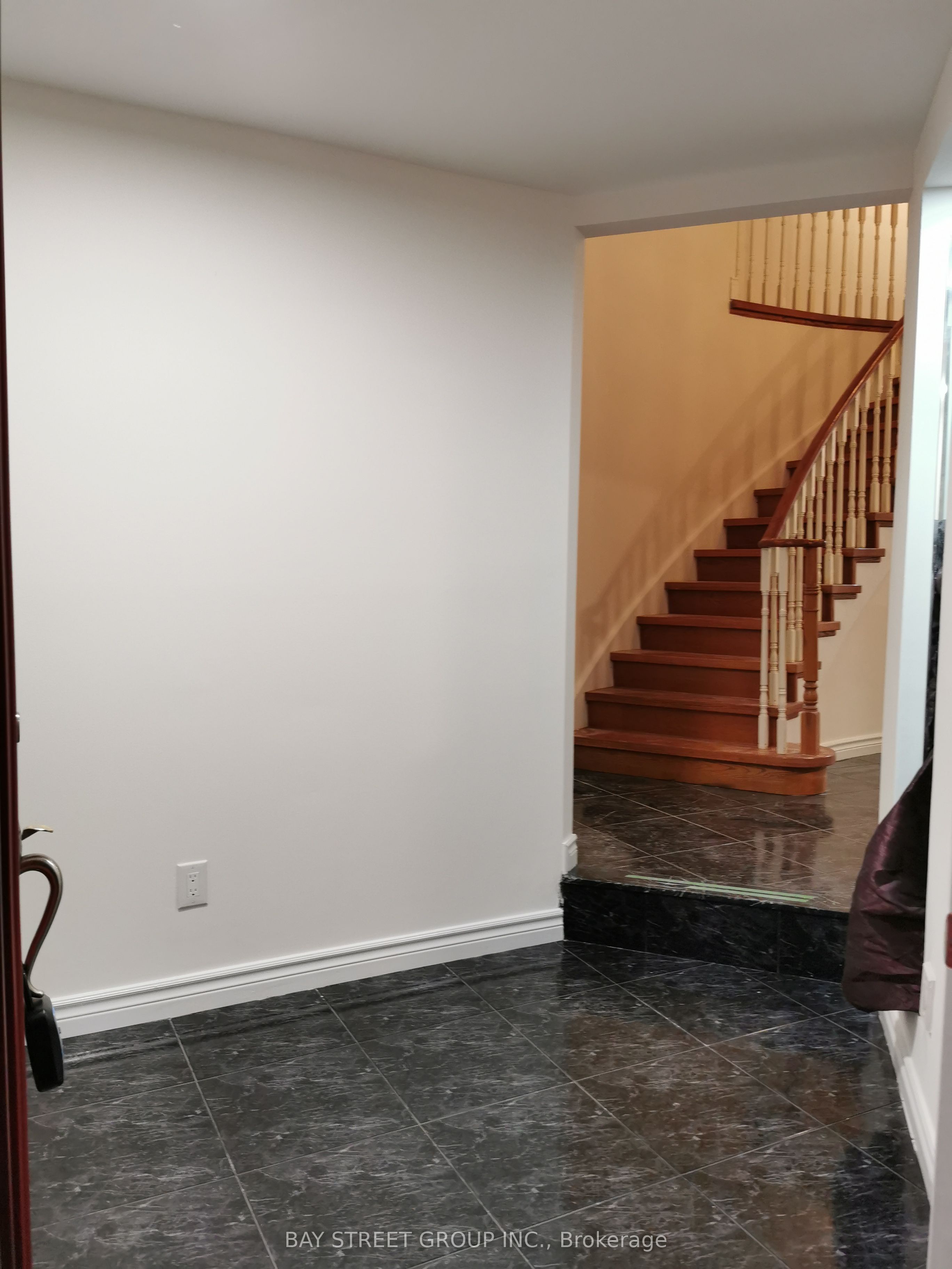 138 Rosedale Heights Drive, Vaughan, On L4j 4v9