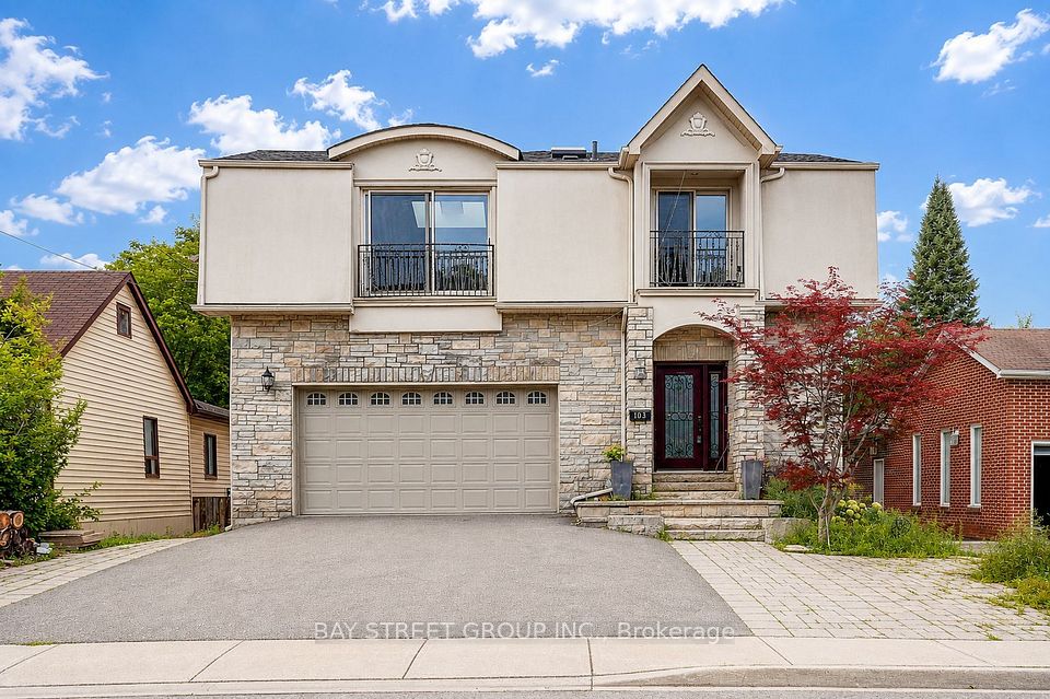 103 Lake Avenue, Richmond Hill, On L4e 3g5
