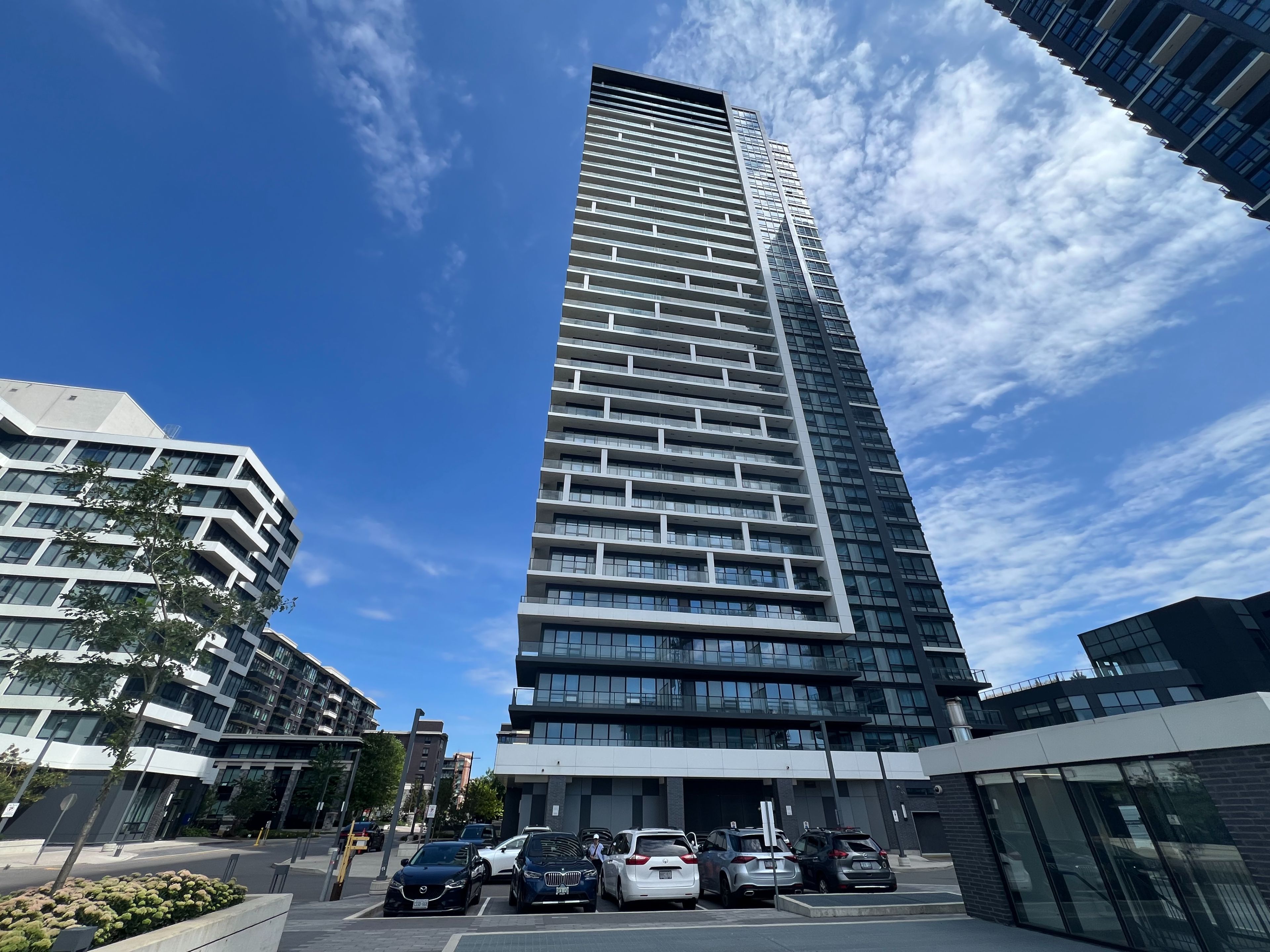 18 Water Walk Drive 1903, Markham, On L3r 6l5