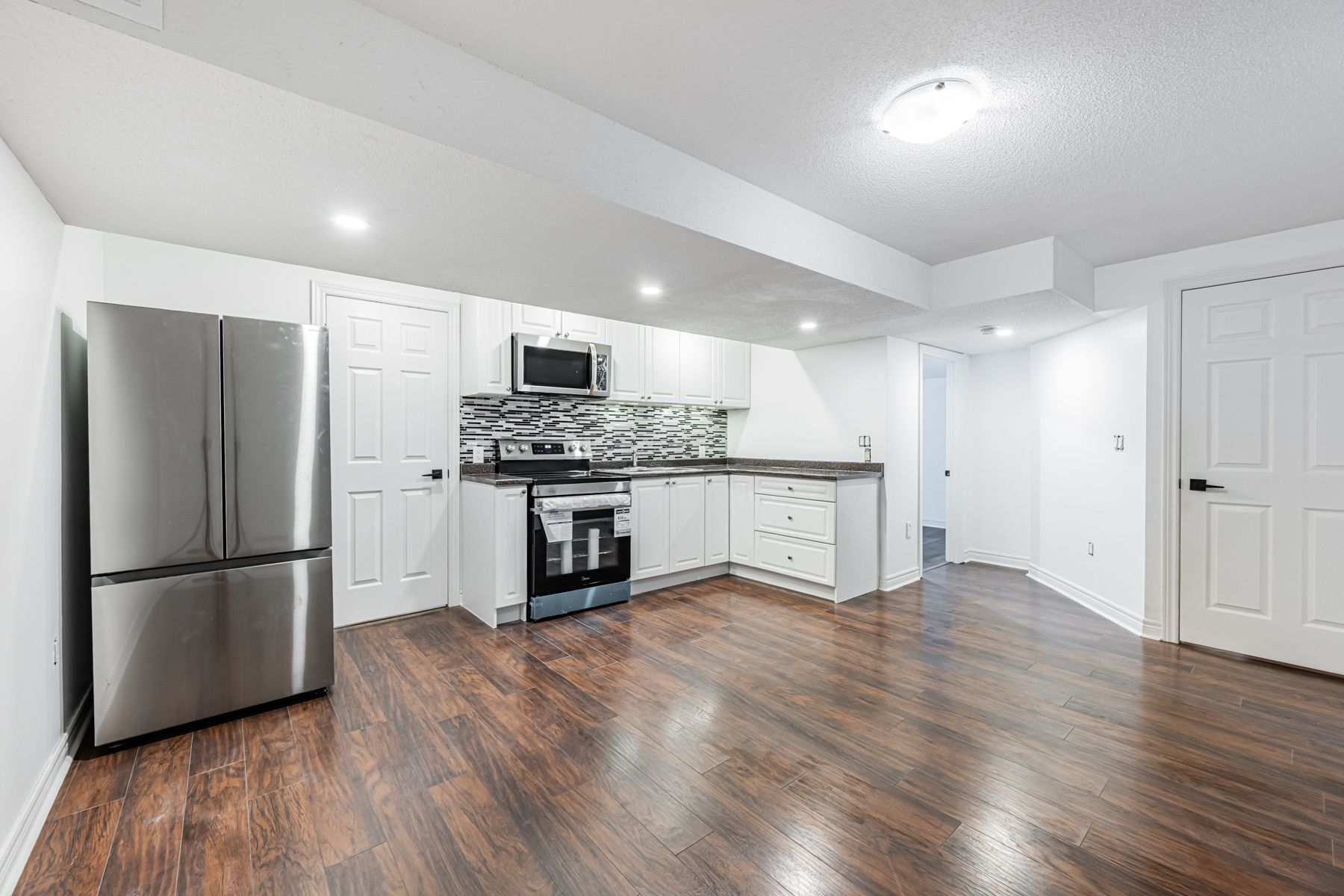 131 Bachman Drive Lower, Vaughan, On L6a 3r7