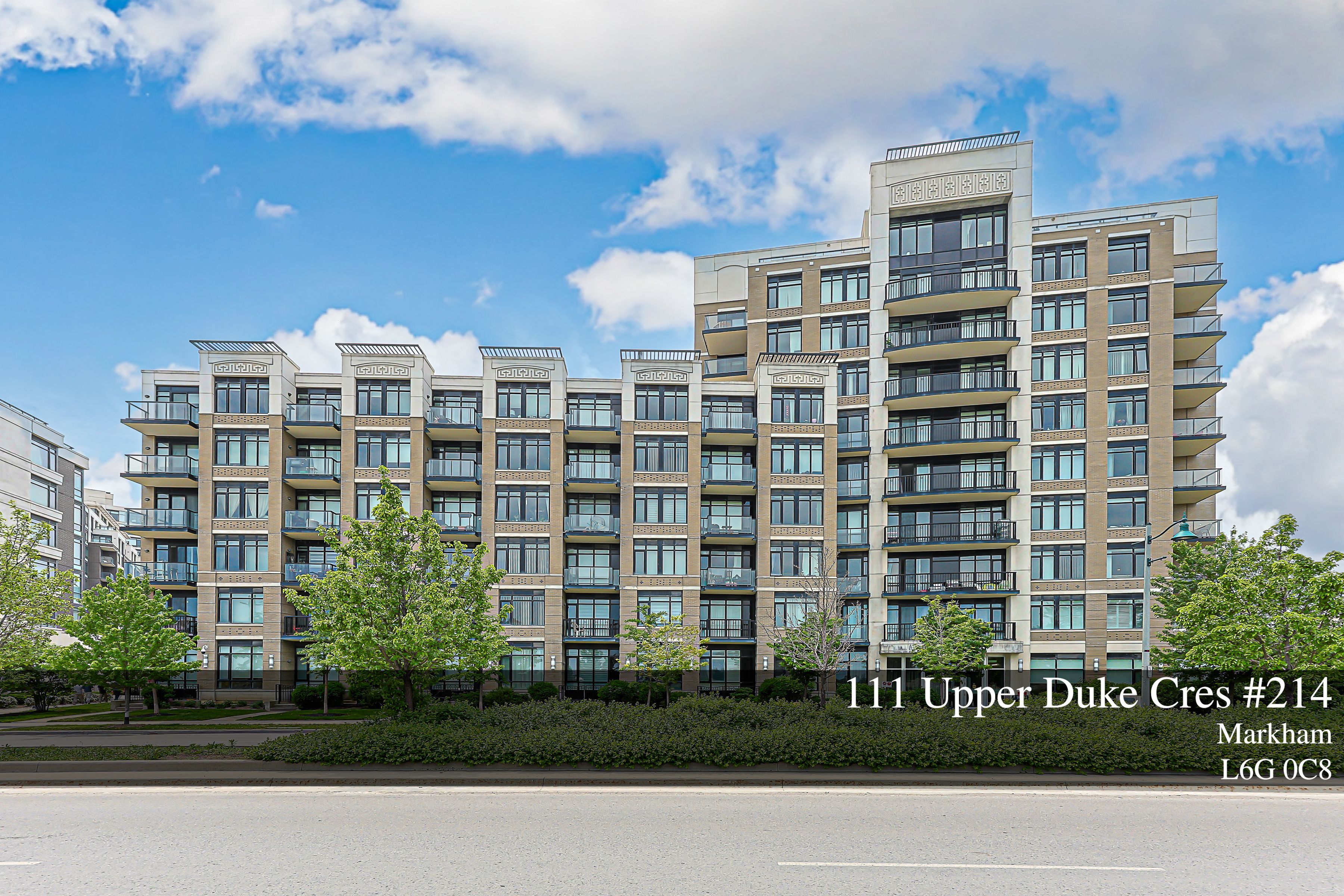 111 Upper Duke Crescent 214, Markham, On L6g 0c8