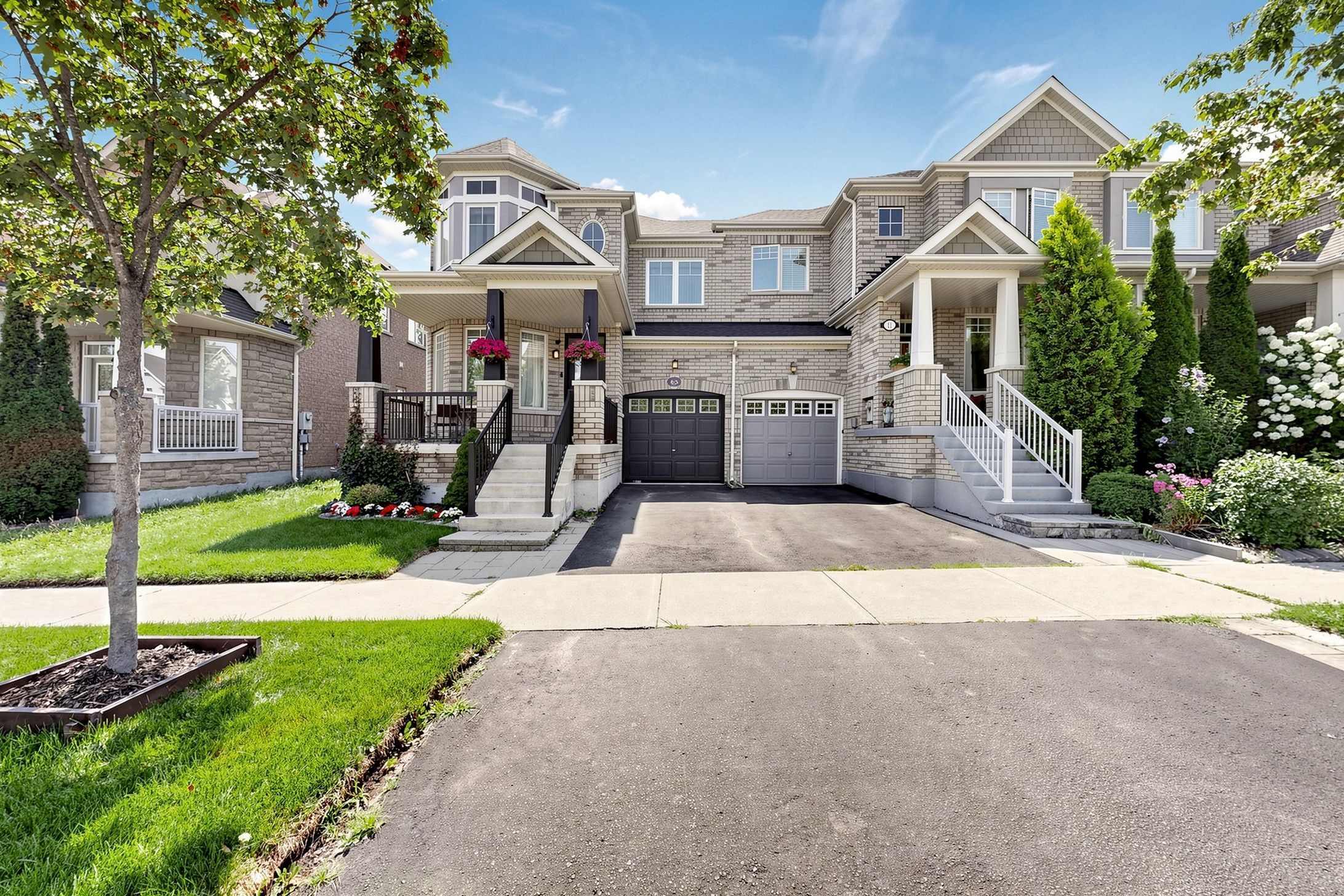43 Pexton Avenue, Richmond Hill, On L4e 4y4