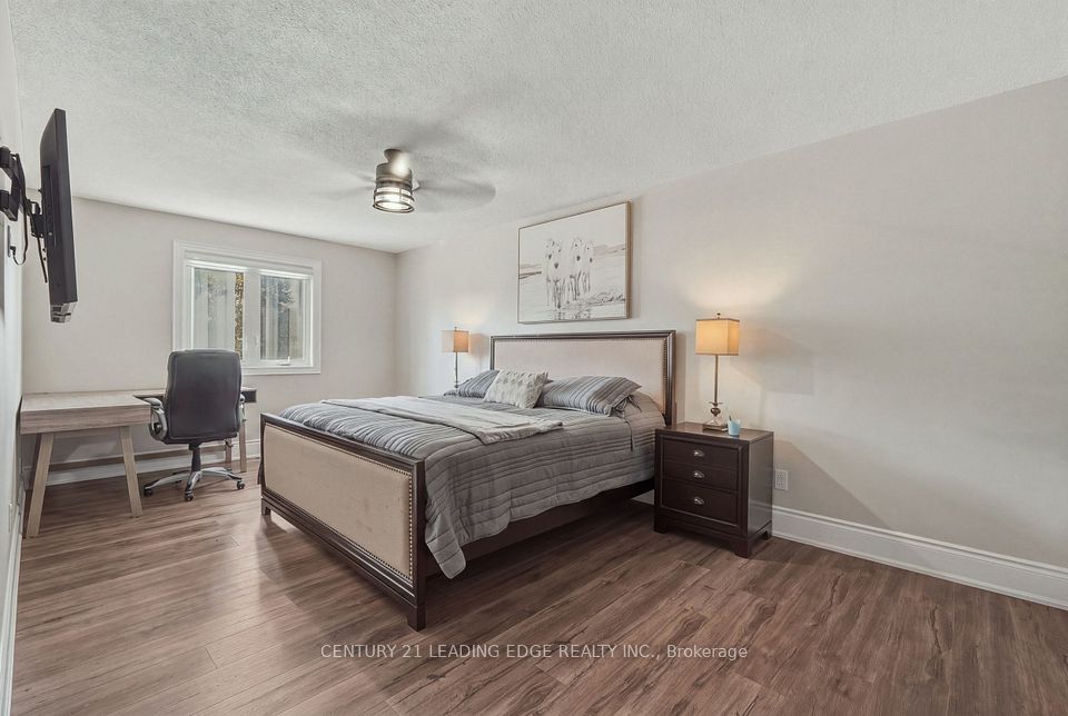 1100 Maclean Street, Innisfil, On L9s 1w1