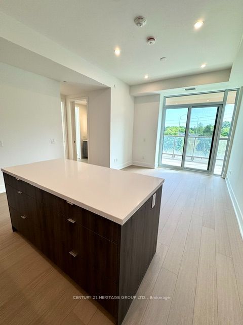 397 Royal Orchard Boulevard 302, Markham, On L3t 0h3